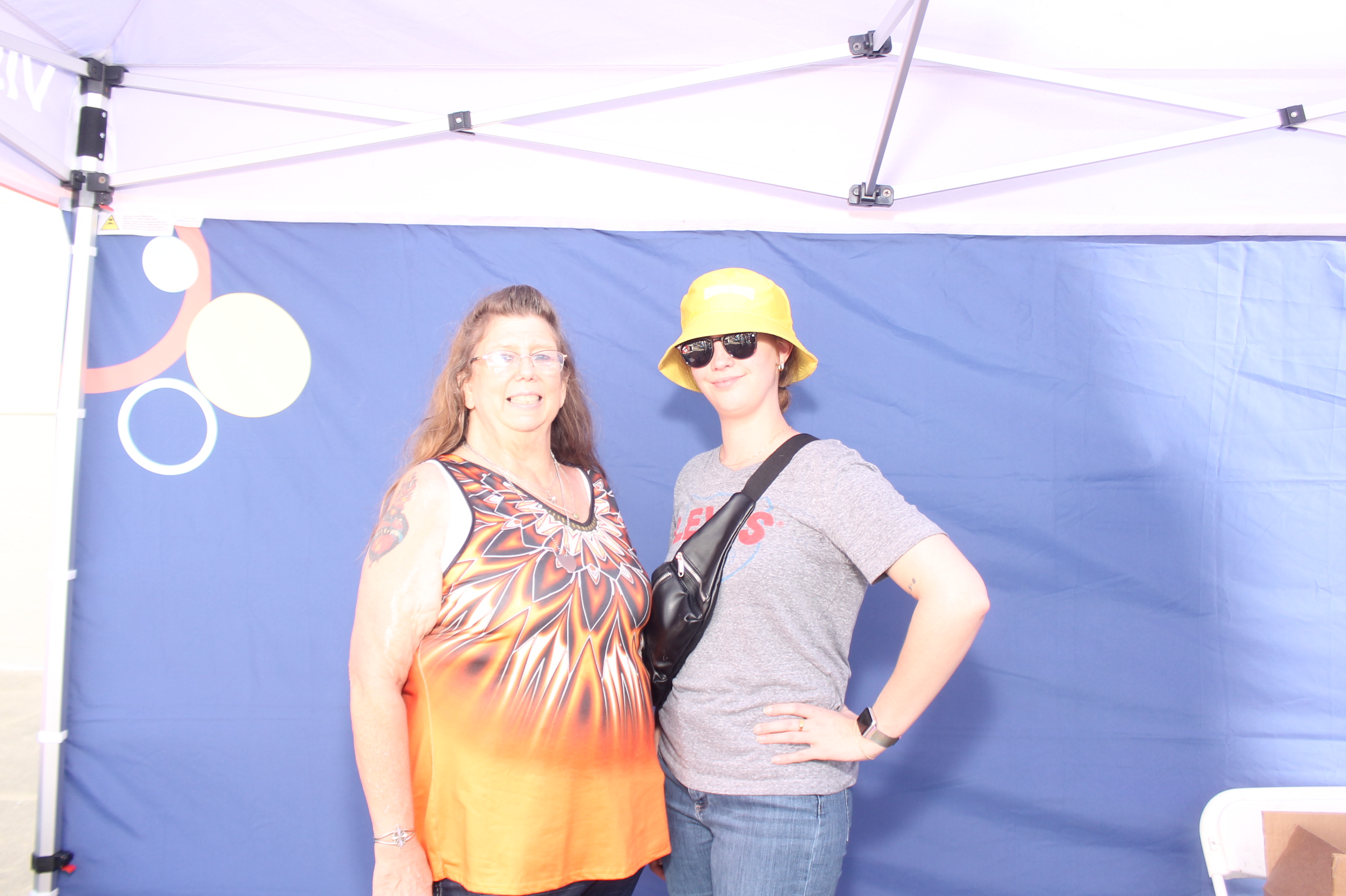 Kroger Wellness Festival Visory Friday | View more photos from the event at gallery.photoboothcincy.com/u/PhotoBoothCincy/Kroger-Wellness-Festival-Visory-Friday