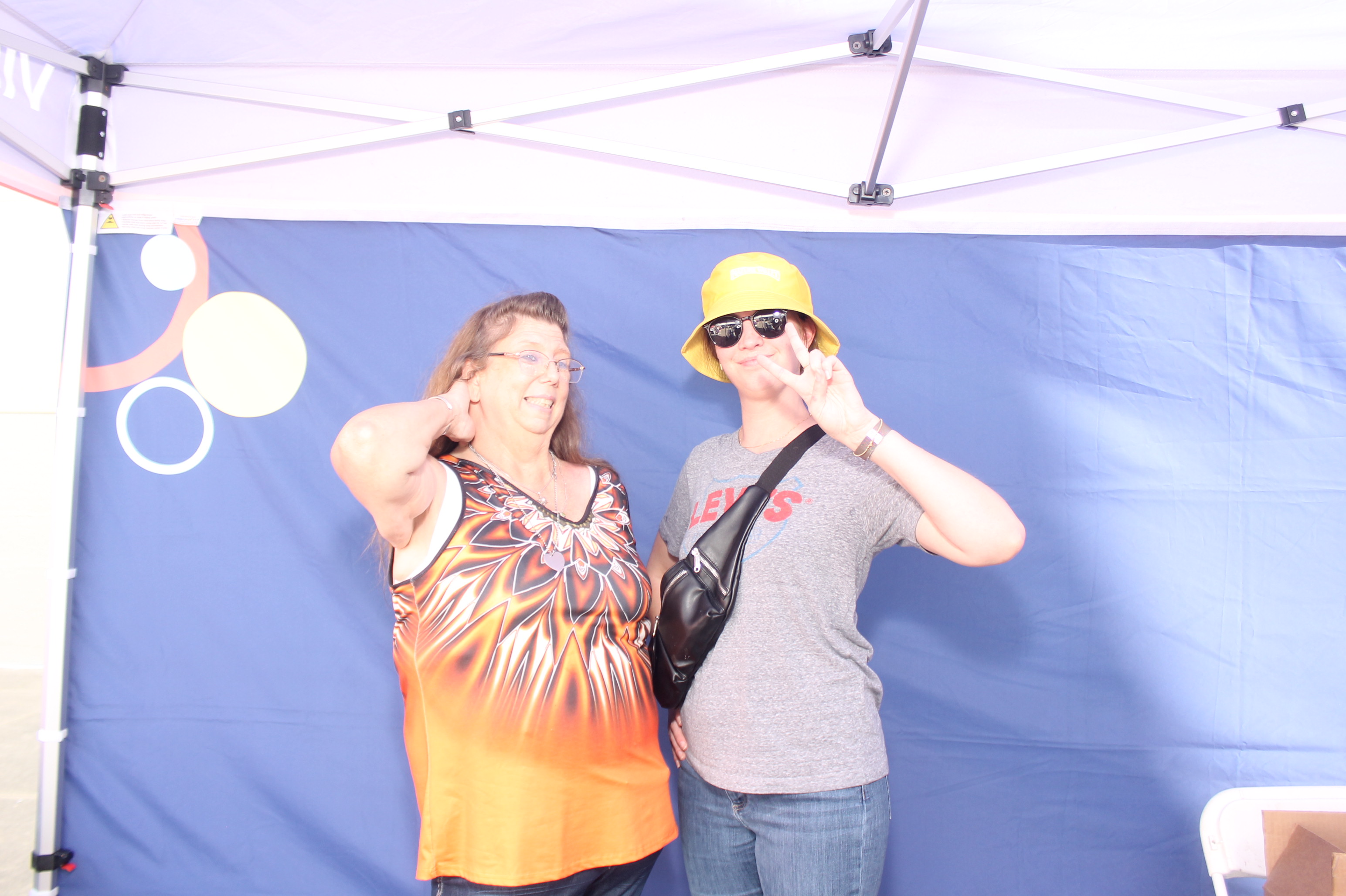 Kroger Wellness Festival Visory Friday | View more photos from the event at gallery.photoboothcincy.com/u/PhotoBoothCincy/Kroger-Wellness-Festival-Visory-Friday