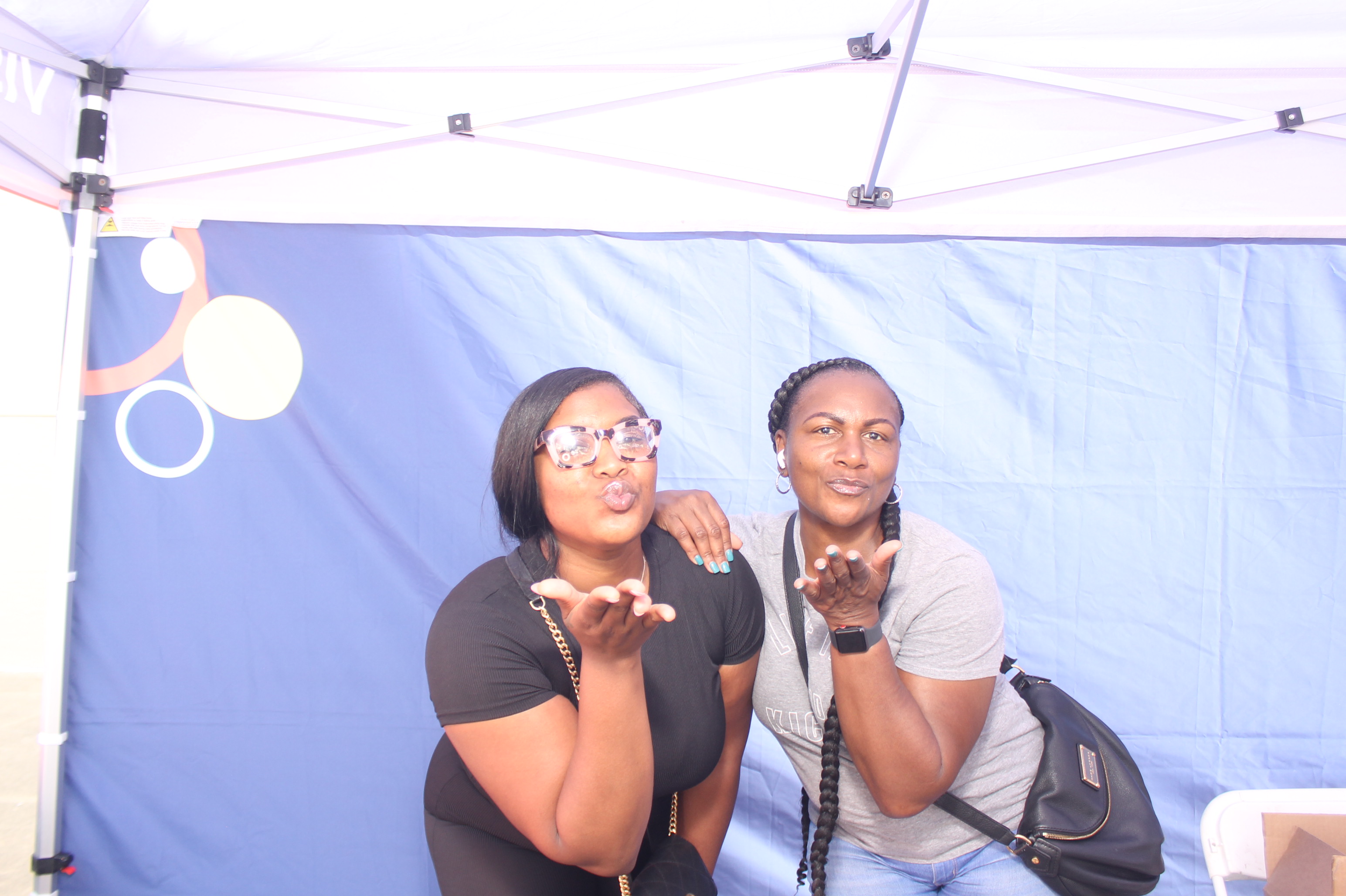 Kroger Wellness Festival Visory Friday | View more photos from the event at gallery.photoboothcincy.com/u/PhotoBoothCincy/Kroger-Wellness-Festival-Visory-Friday