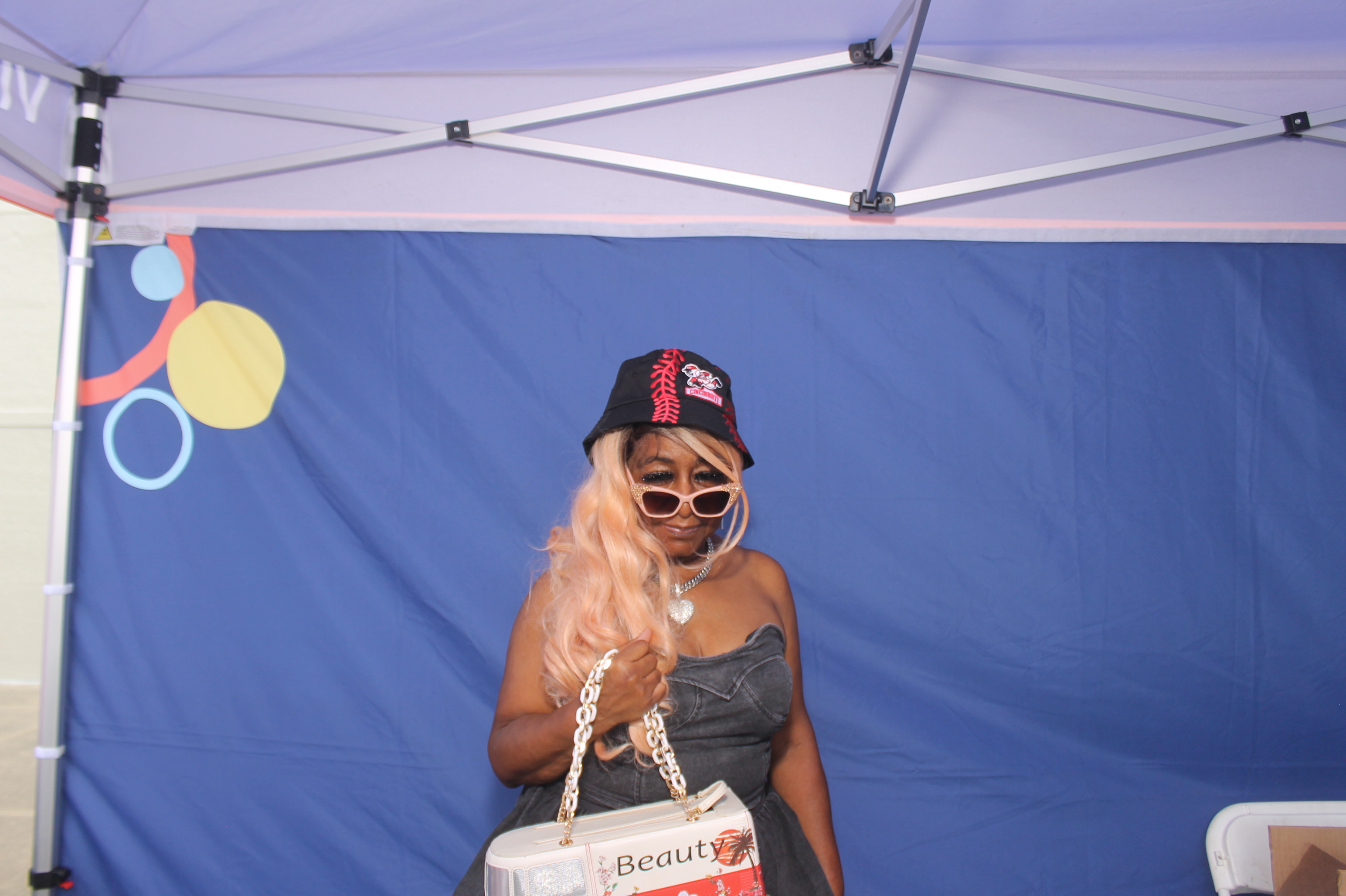 Kroger Wellness Festival Visory Friday | View more photos from the event at gallery.photoboothcincy.com/u/PhotoBoothCincy/Kroger-Wellness-Festival-Visory-Friday