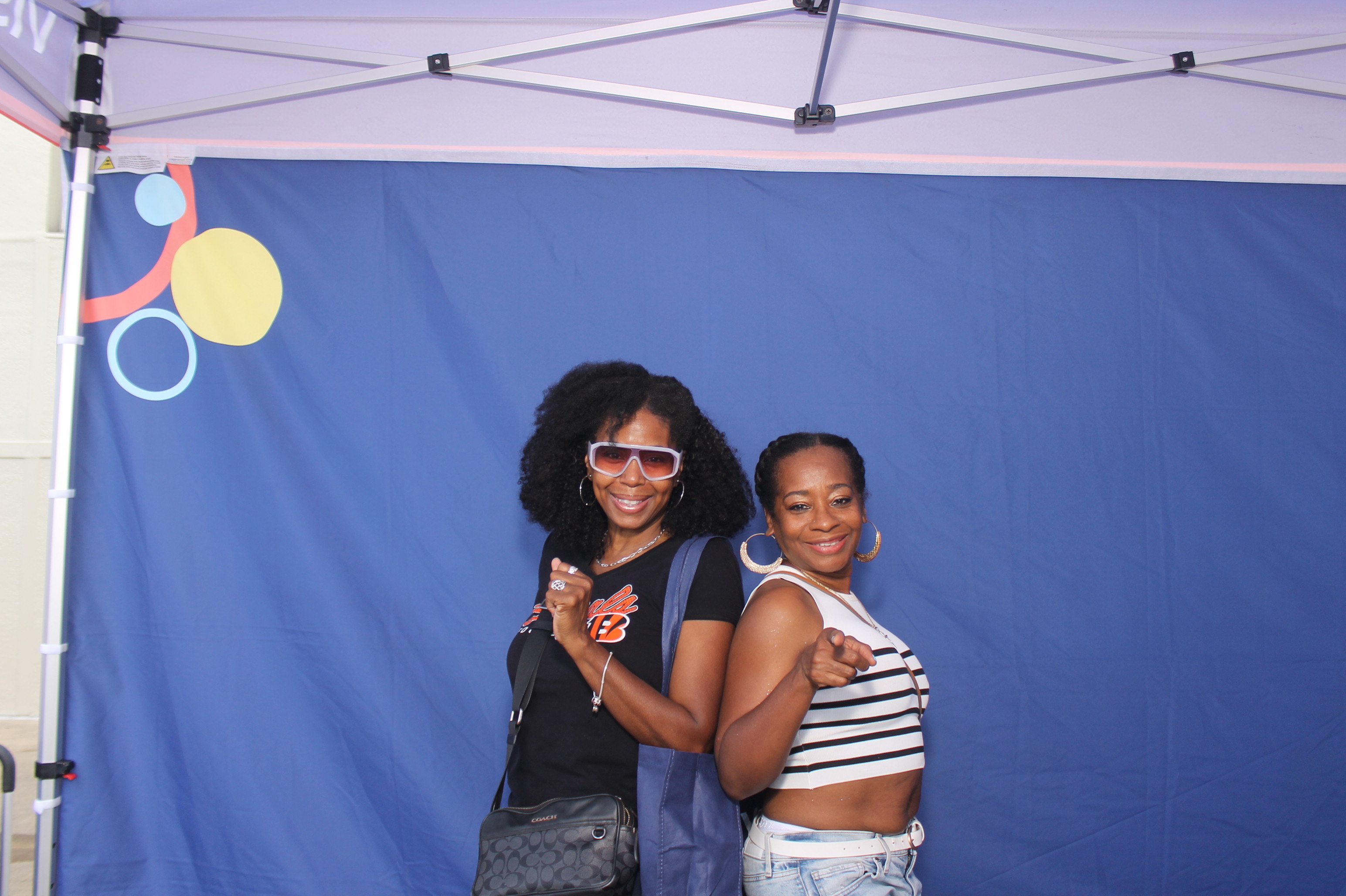 Kroger Wellness Festival Visory Saturday | View more photos from the event at gallery.photoboothcincy.com/u/PhotoBoothCincy/Kroger-Wellness-Festival-Visory-Saturday