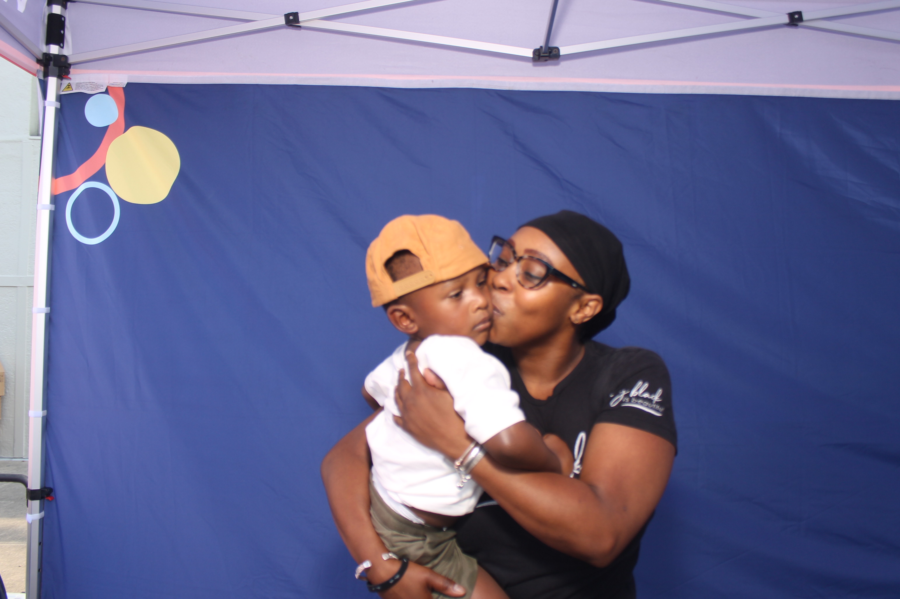 Kroger Wellness Festival Visory Saturday | View more photos from the event at gallery.photoboothcincy.com/u/PhotoBoothCincy/Kroger-Wellness-Festival-Visory-Saturday