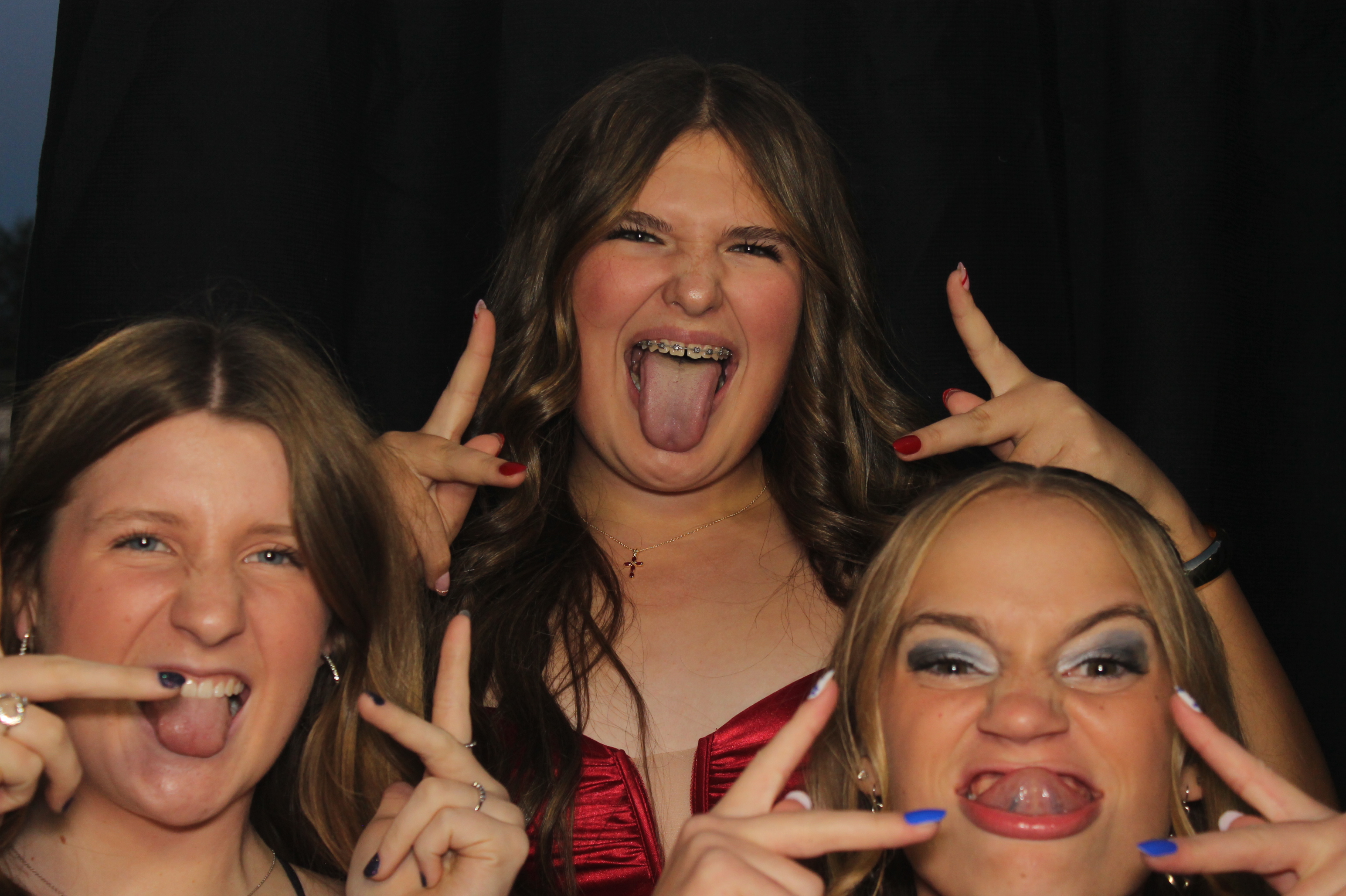 LHS Homecoming | View more photos from the event at gallery.photoboothcincy.com/u/PhotoBoothCincy/LHS-Homecoming
