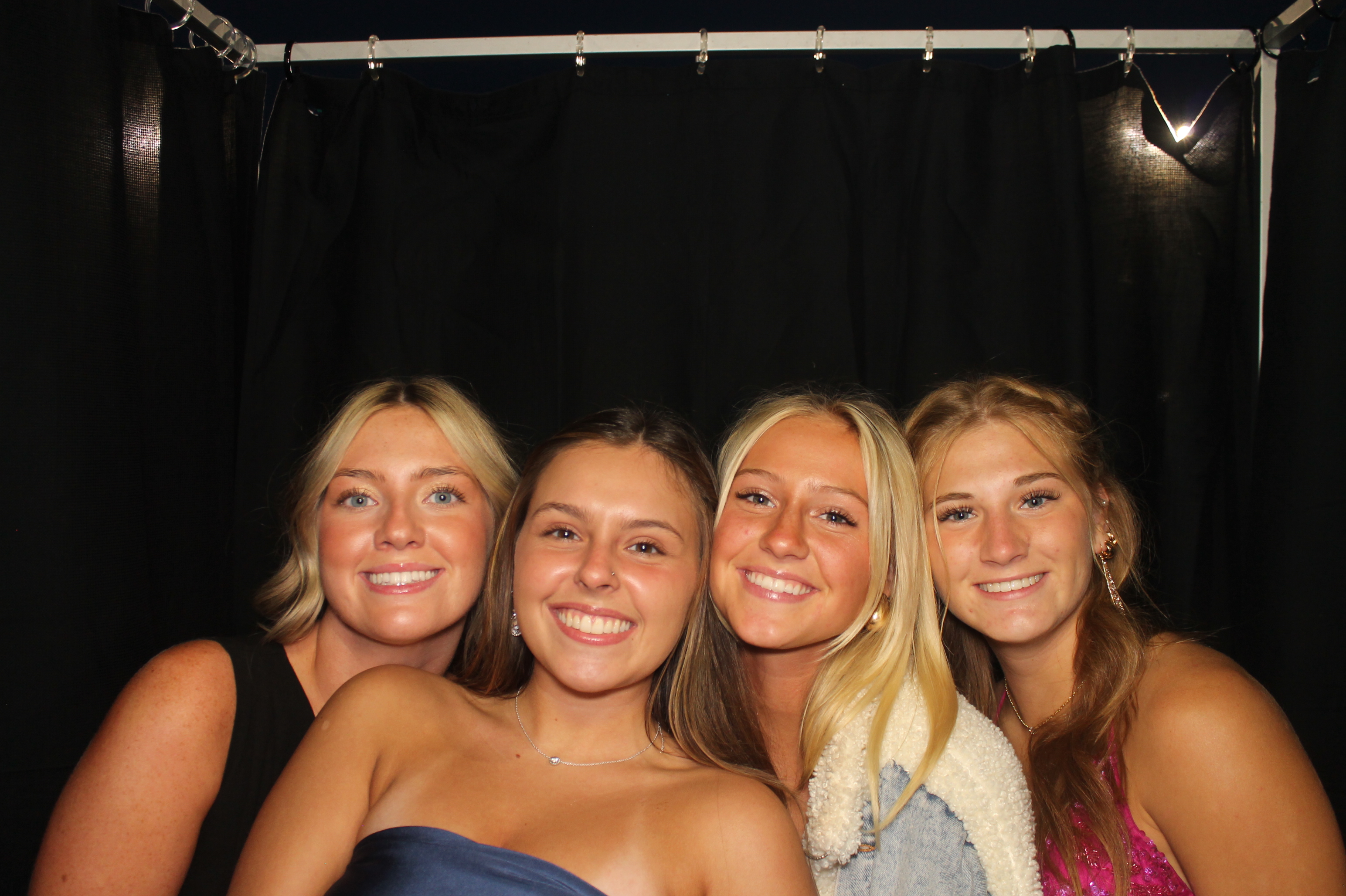 LHS Homecoming | View more photos from the event at gallery.photoboothcincy.com/u/PhotoBoothCincy/LHS-Homecoming
