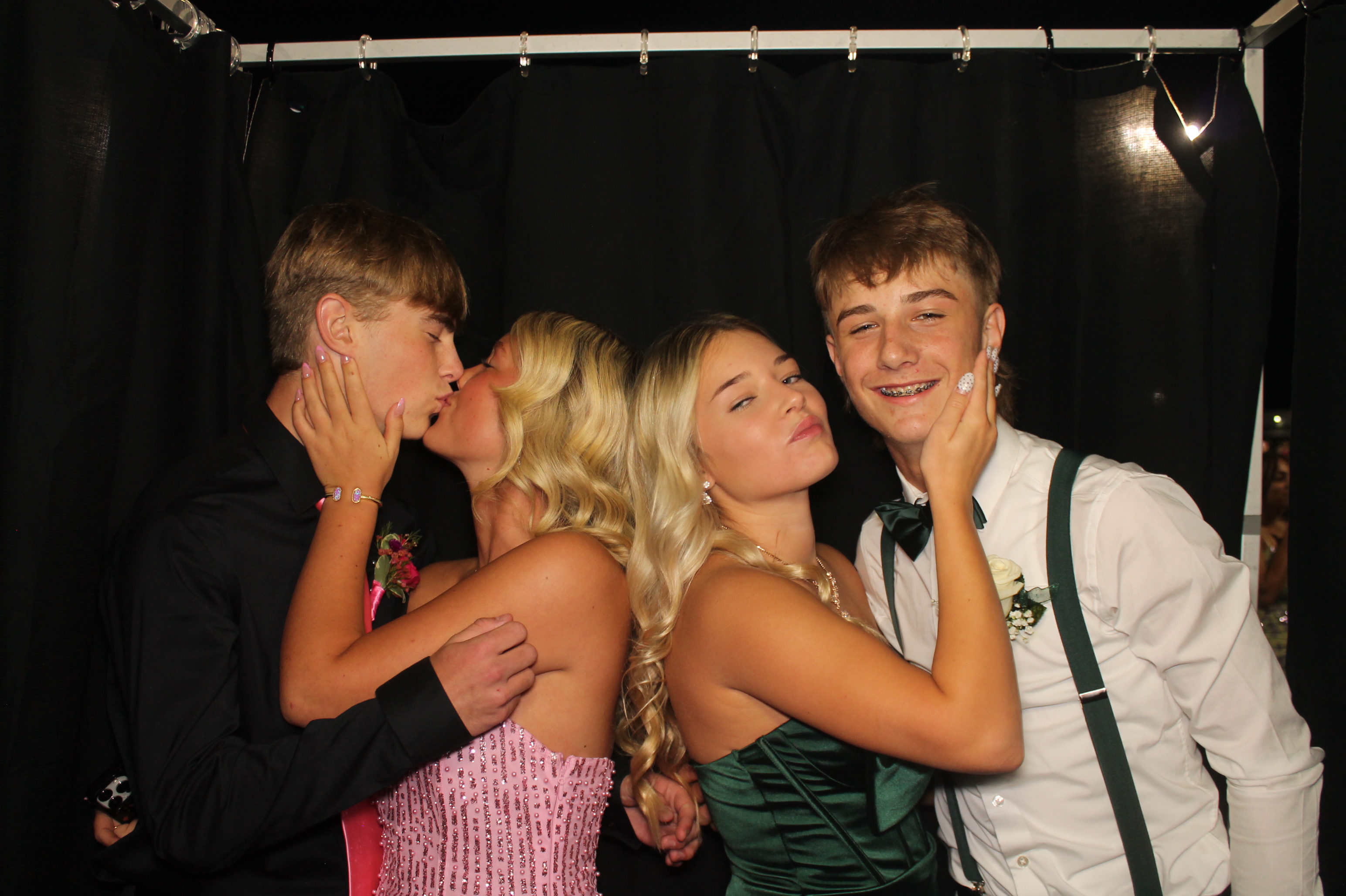 LHS Homecoming | View more photos from the event at gallery.photoboothcincy.com/u/PhotoBoothCincy/LHS-Homecoming