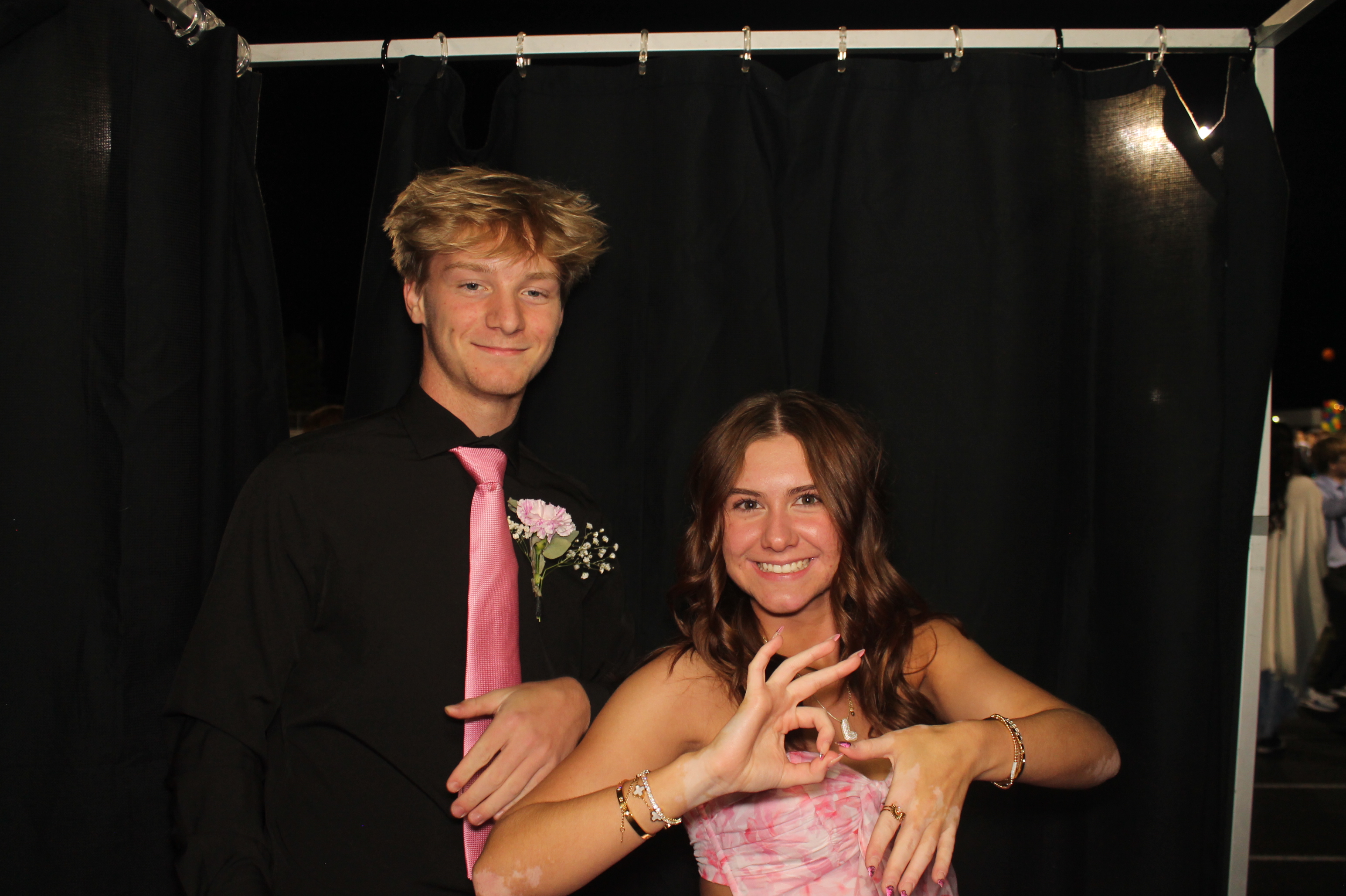 LHS Homecoming | View more photos from the event at gallery.photoboothcincy.com/u/PhotoBoothCincy/LHS-Homecoming
