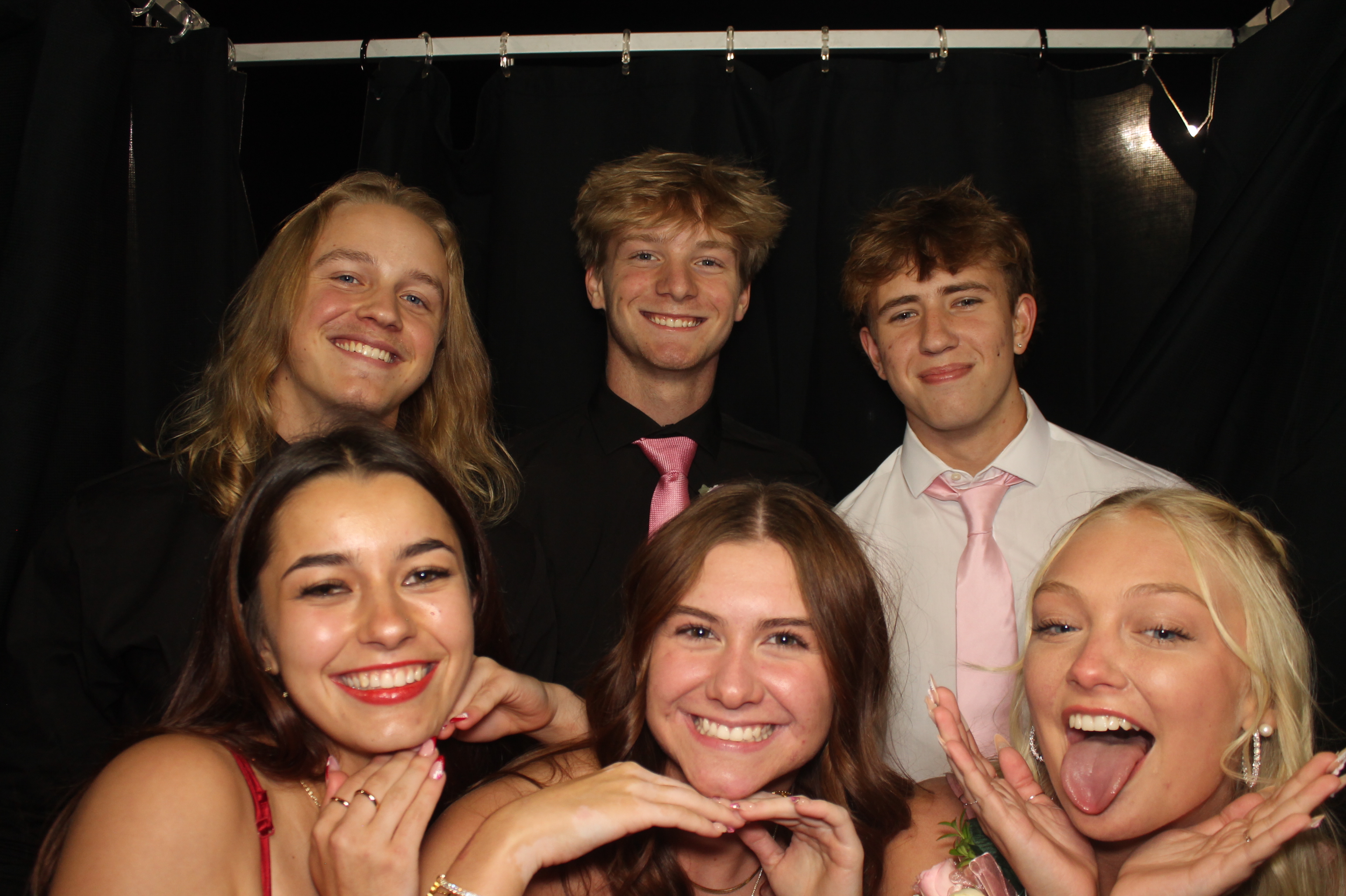 LHS Homecoming | View more photos from the event at gallery.photoboothcincy.com/u/PhotoBoothCincy/LHS-Homecoming