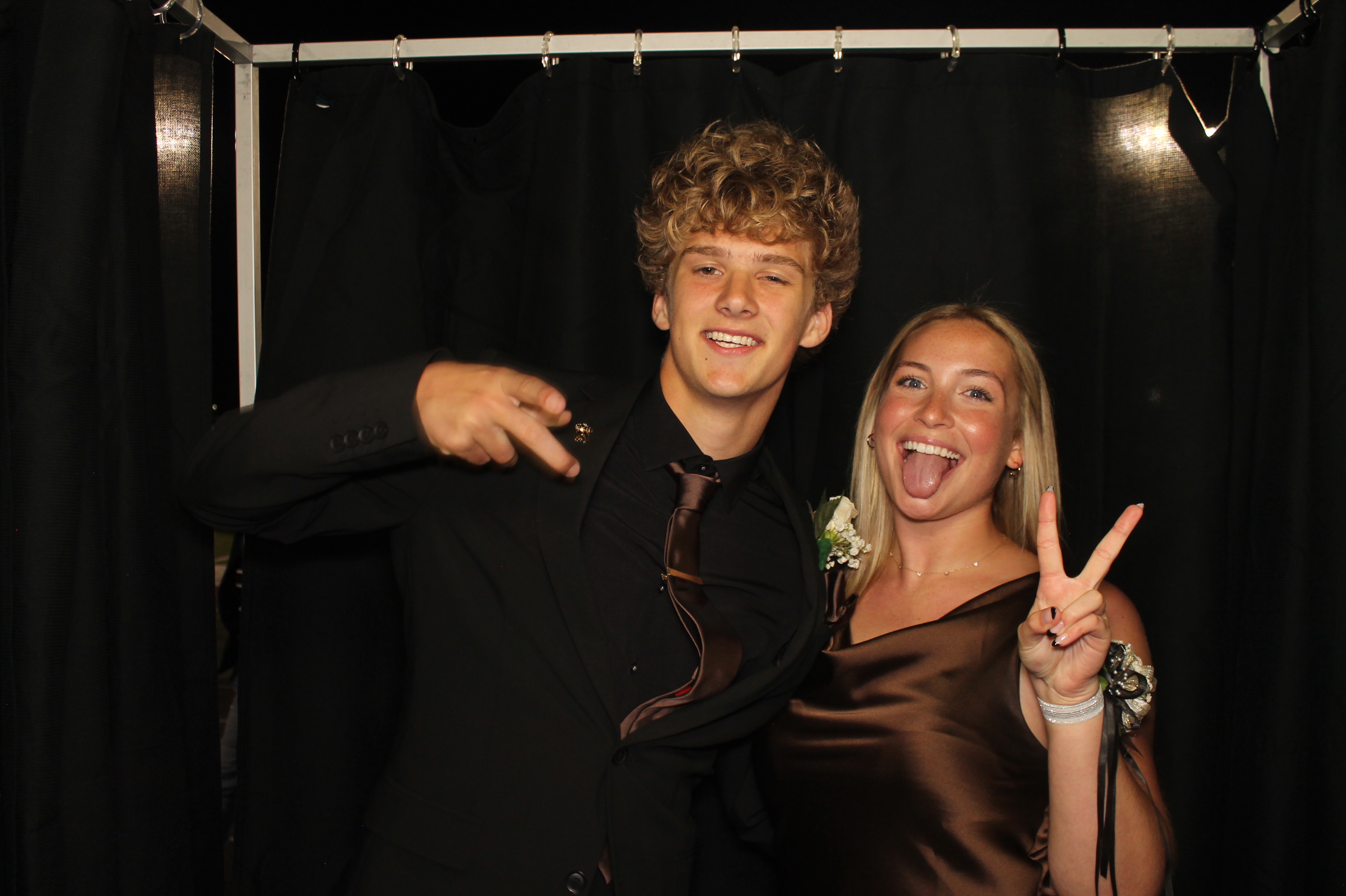 LHS Homecoming | View more photos from the event at gallery.photoboothcincy.com/u/PhotoBoothCincy/LHS-Homecoming