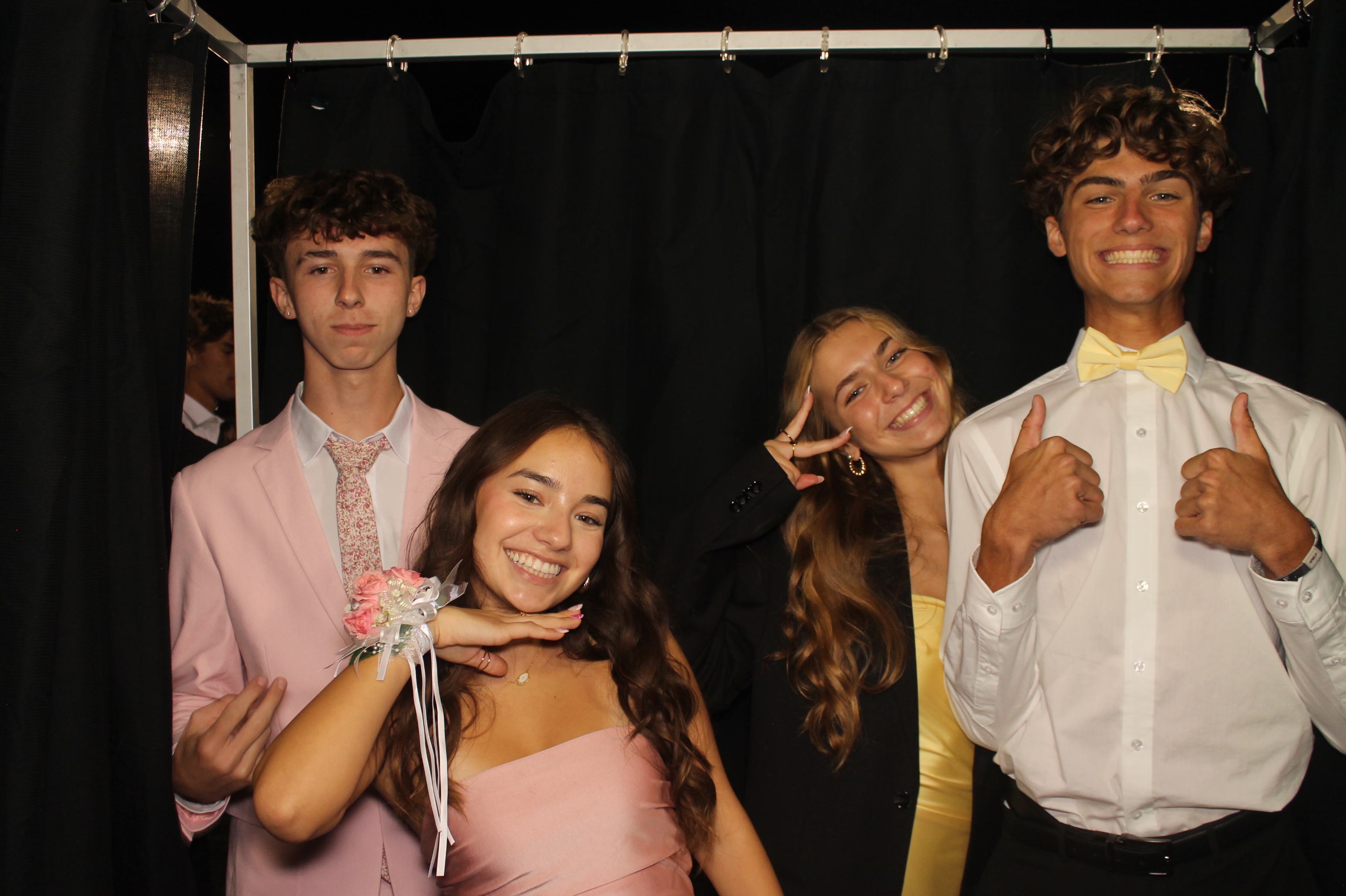 LHS Homecoming | View more photos from the event at gallery.photoboothcincy.com/u/PhotoBoothCincy/LHS-Homecoming