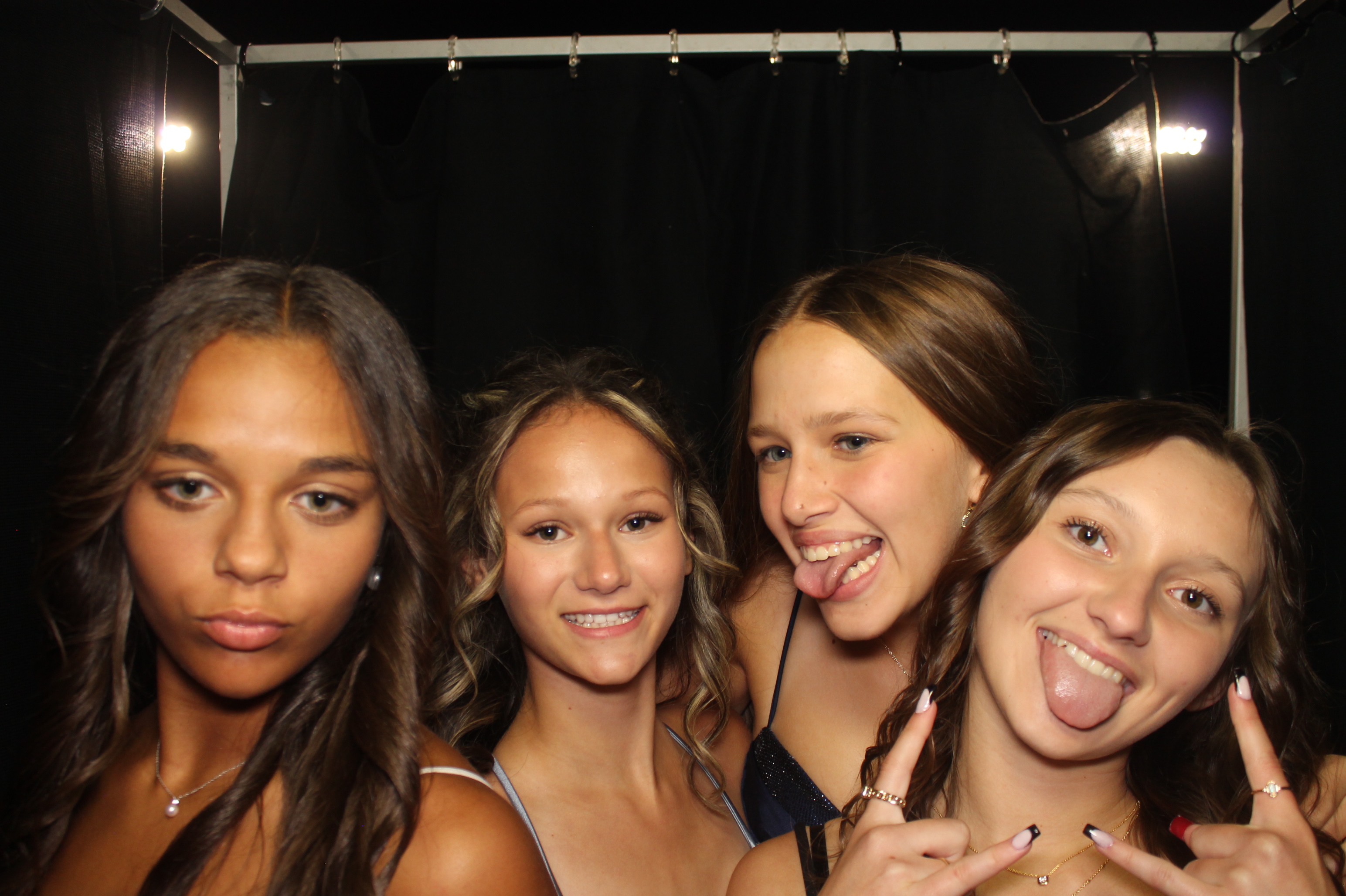 LHS Homecoming | View more photos from the event at gallery.photoboothcincy.com/u/PhotoBoothCincy/LHS-Homecoming