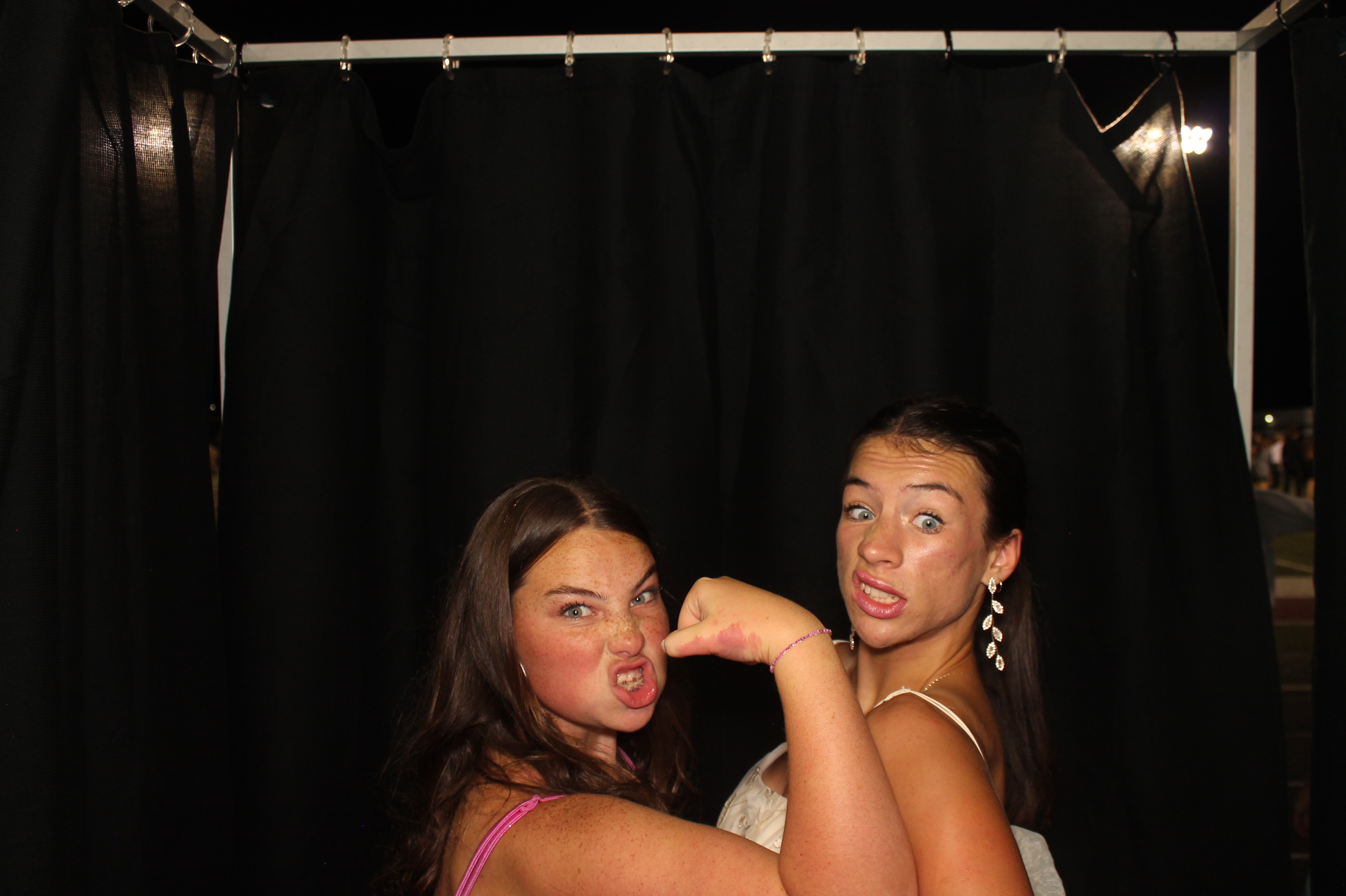 LHS Homecoming | View more photos from the event at gallery.photoboothcincy.com/u/PhotoBoothCincy/LHS-Homecoming