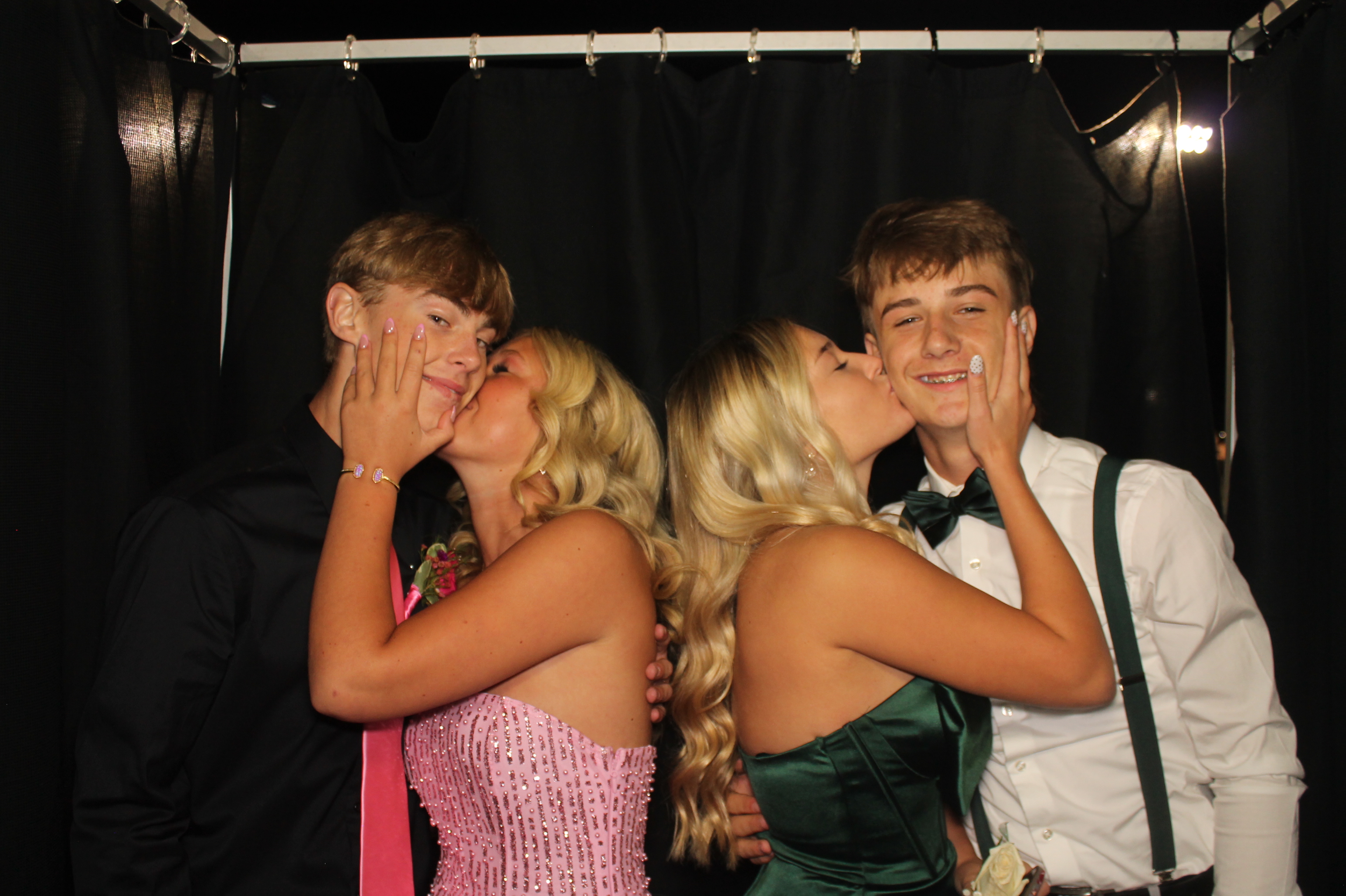 LHS Homecoming | View more photos from the event at gallery.photoboothcincy.com/u/PhotoBoothCincy/LHS-Homecoming