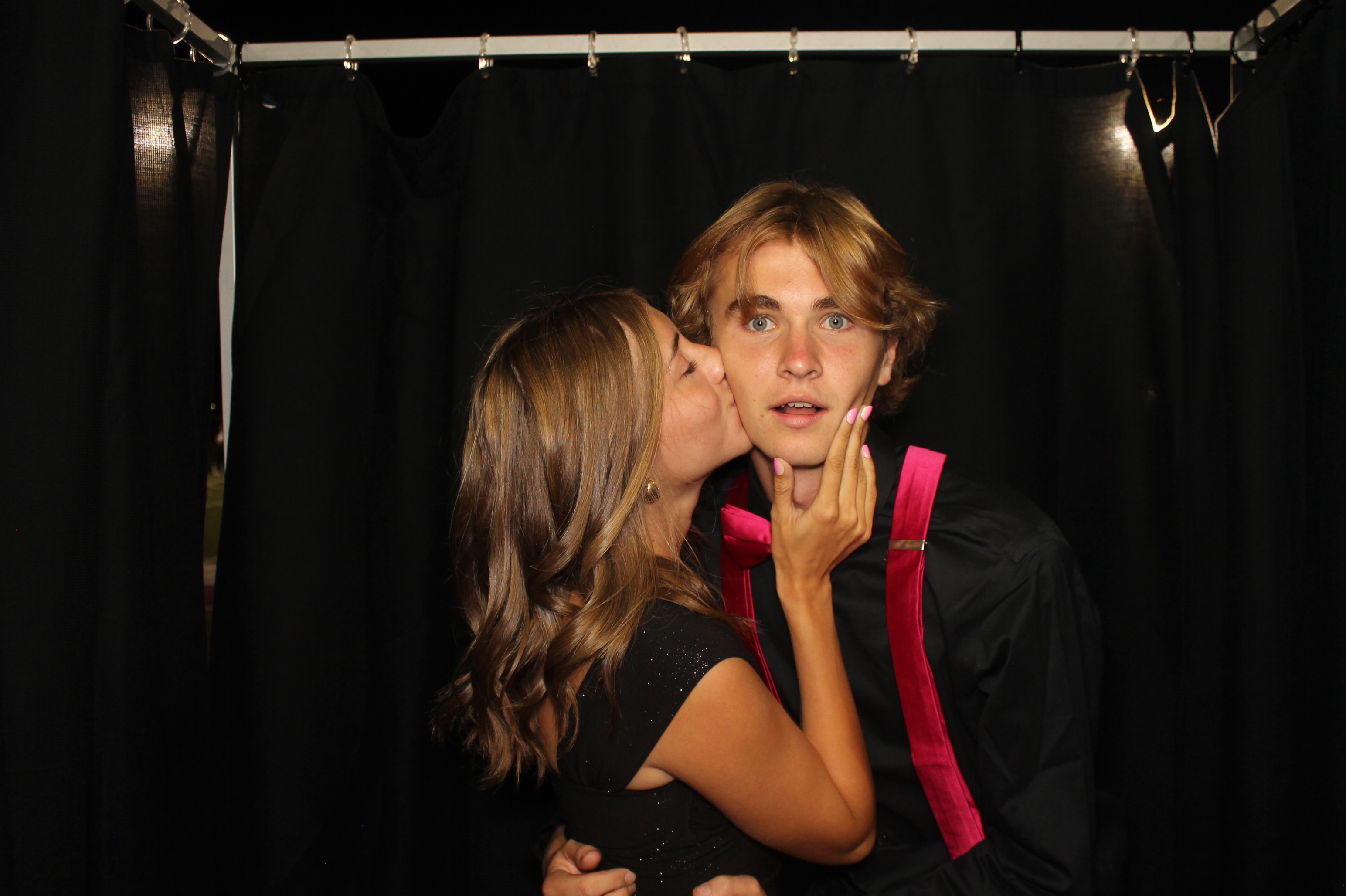 LHS Homecoming | View more photos from the event at gallery.photoboothcincy.com/u/PhotoBoothCincy/LHS-Homecoming