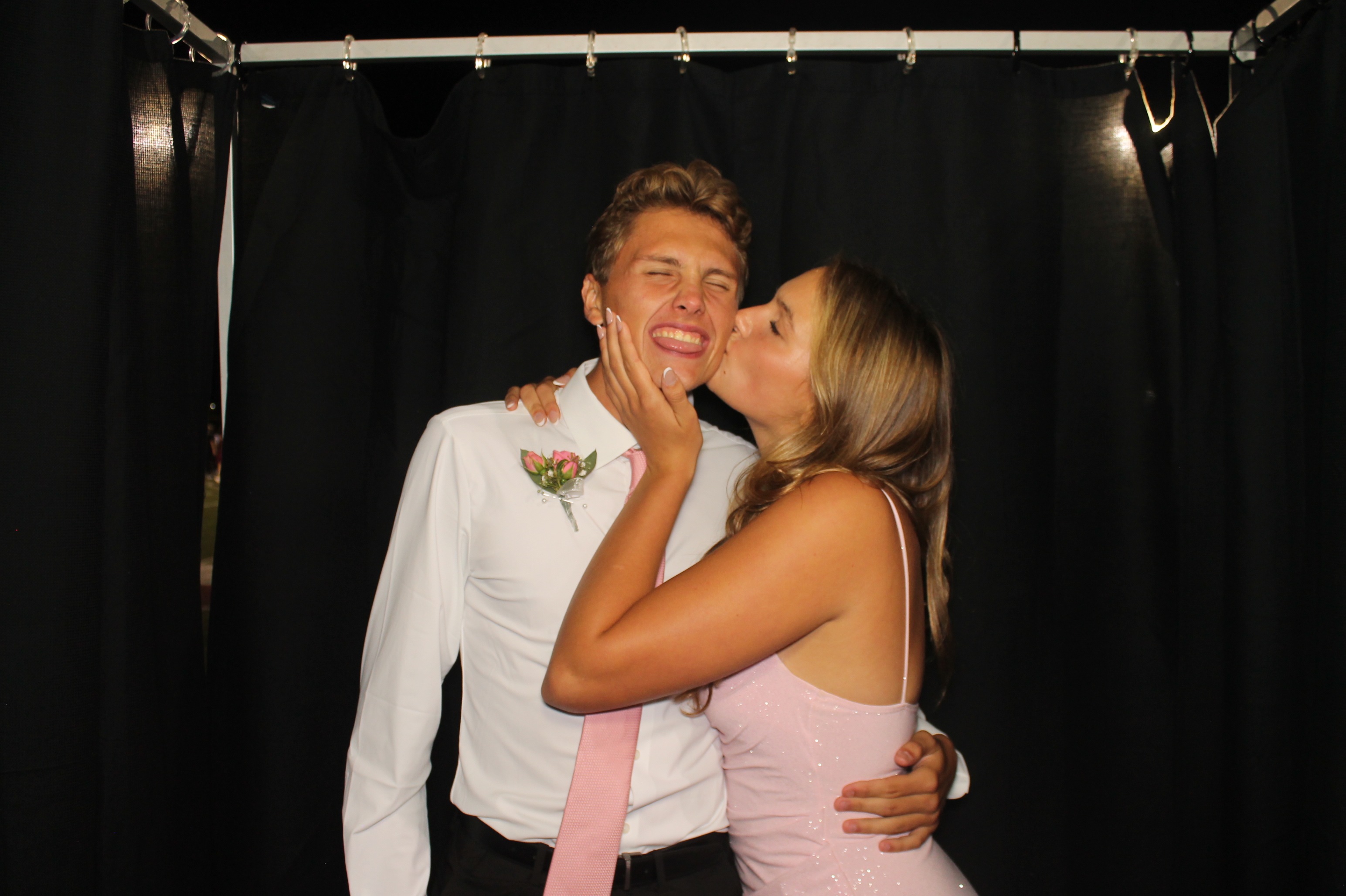 LHS Homecoming | View more photos from the event at gallery.photoboothcincy.com/u/PhotoBoothCincy/LHS-Homecoming