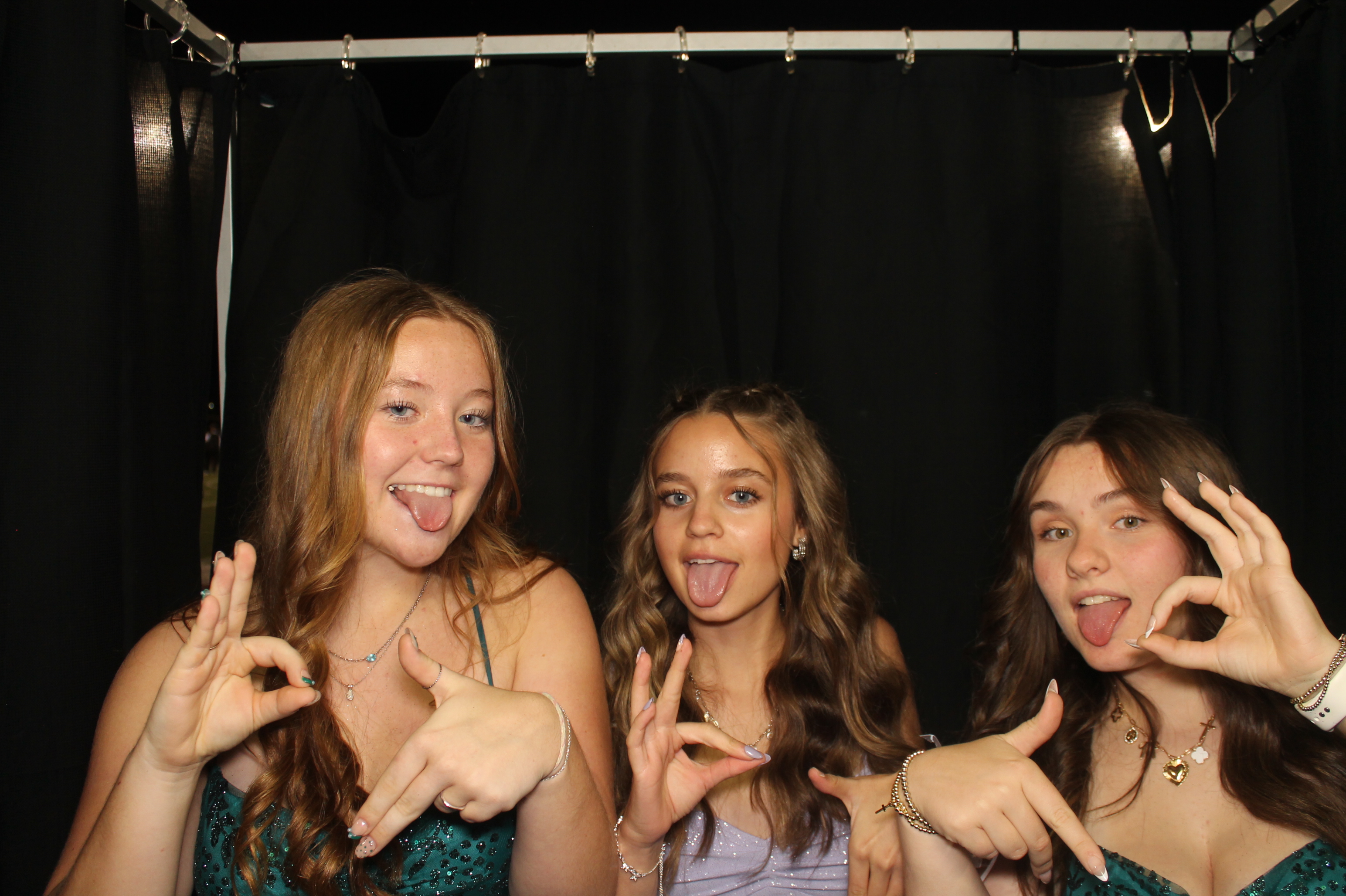 LHS Homecoming | View more photos from the event at gallery.photoboothcincy.com/u/PhotoBoothCincy/LHS-Homecoming