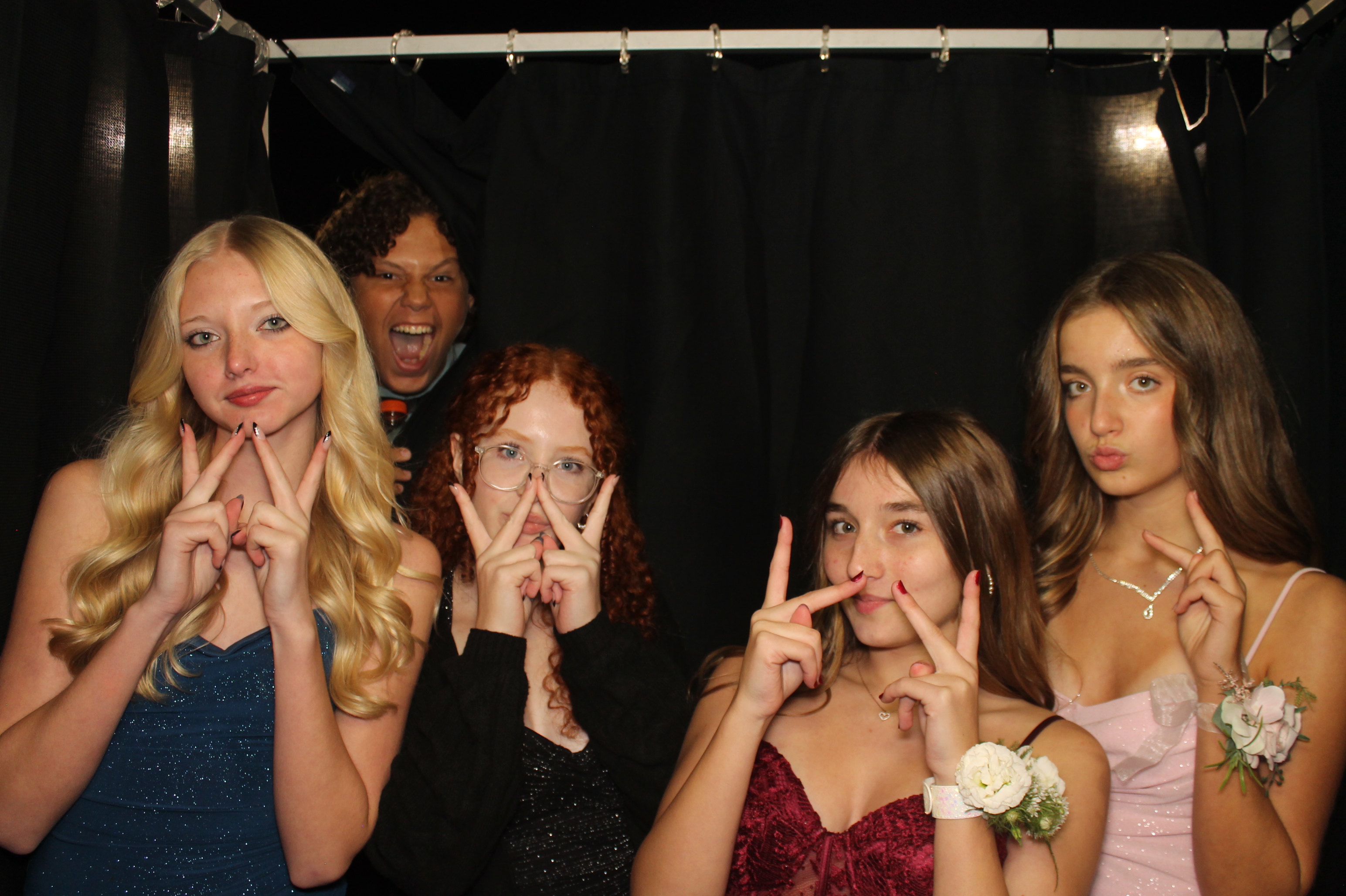 LHS Homecoming | View more photos from the event at gallery.photoboothcincy.com/u/PhotoBoothCincy/LHS-Homecoming