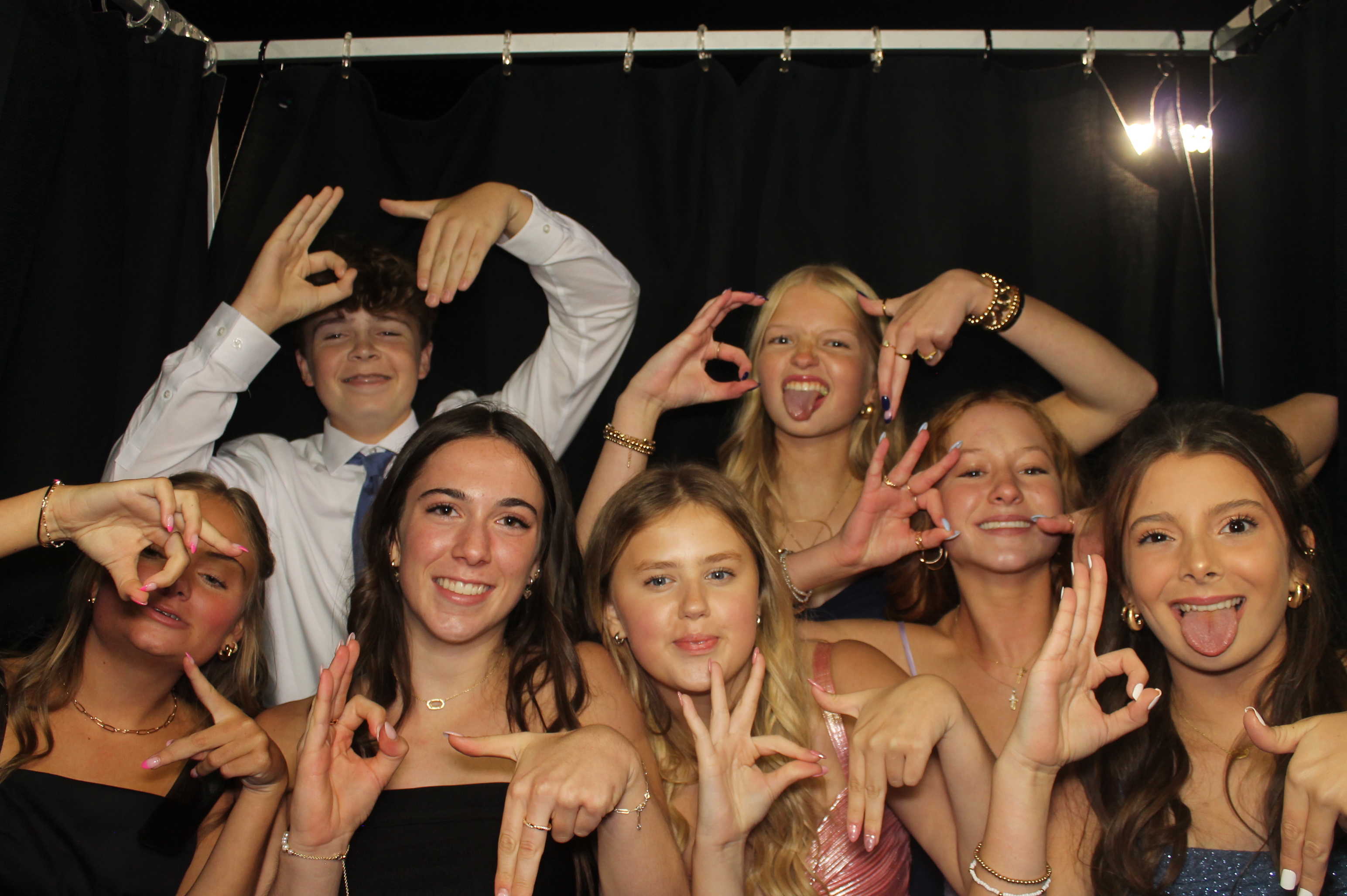 LHS Homecoming | View more photos from the event at gallery.photoboothcincy.com/u/PhotoBoothCincy/LHS-Homecoming