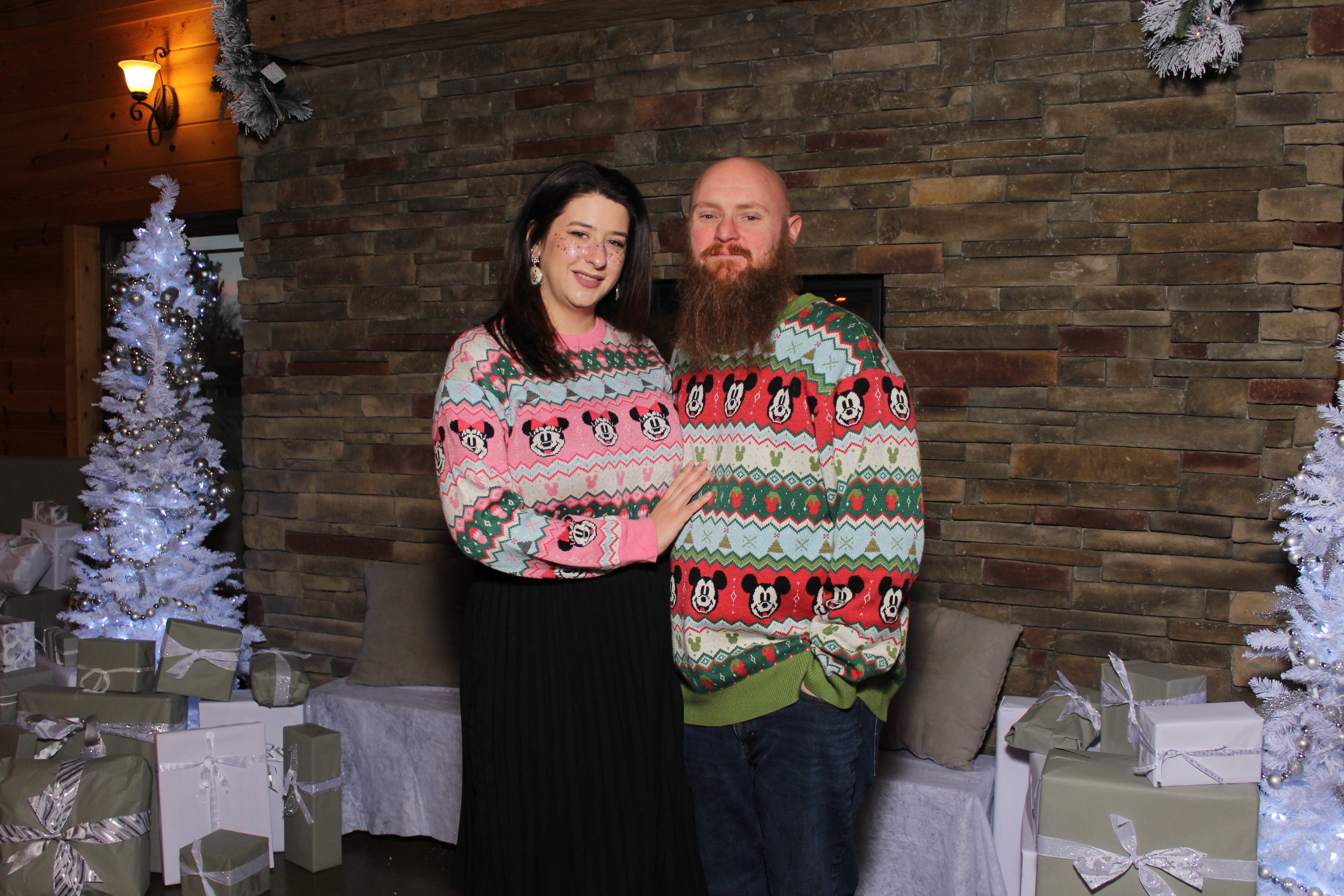 Lahlouh Holiday Party | View more photos from the event at gallery.photoboothcincy.com/u/PhotoBoothCincy/Lahlouh-Holiday-Party-0