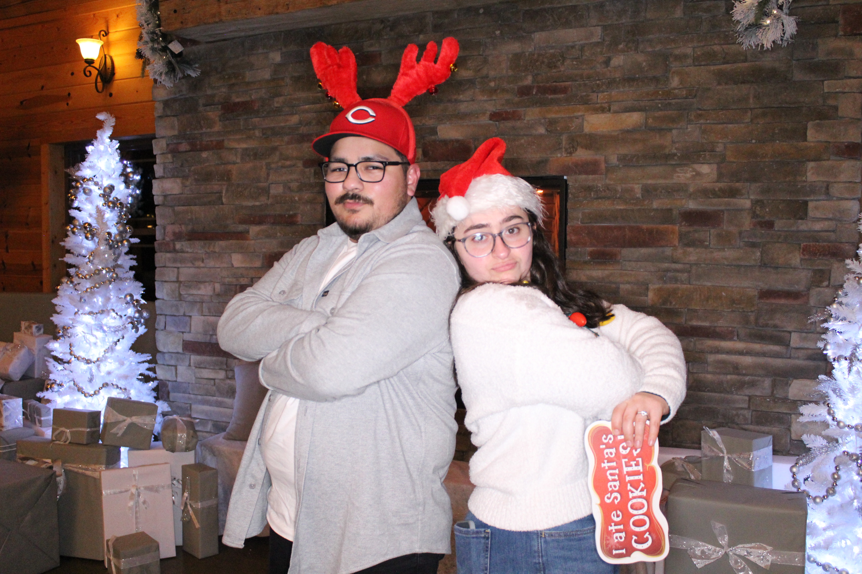 Lahlouh Holiday Party | View more photos from the event at gallery.photoboothcincy.com/u/PhotoBoothCincy/Lahlouh-Holiday-Party-0