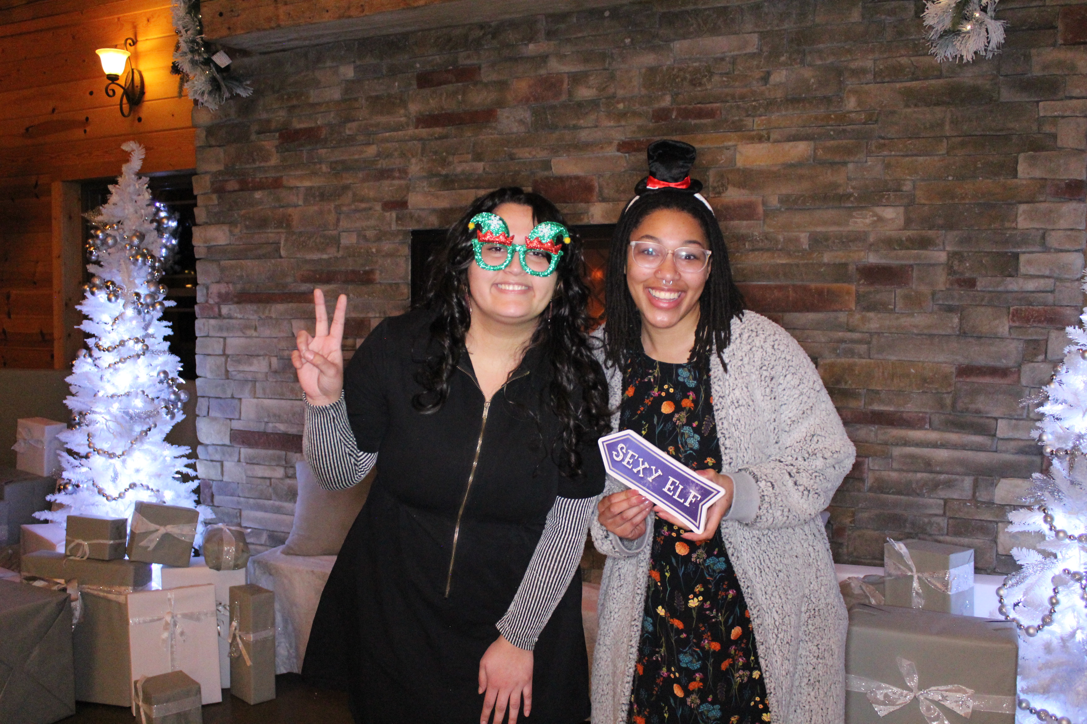 Lahlouh Holiday Party | View more photos from the event at gallery.photoboothcincy.com/u/PhotoBoothCincy/Lahlouh-Holiday-Party-0