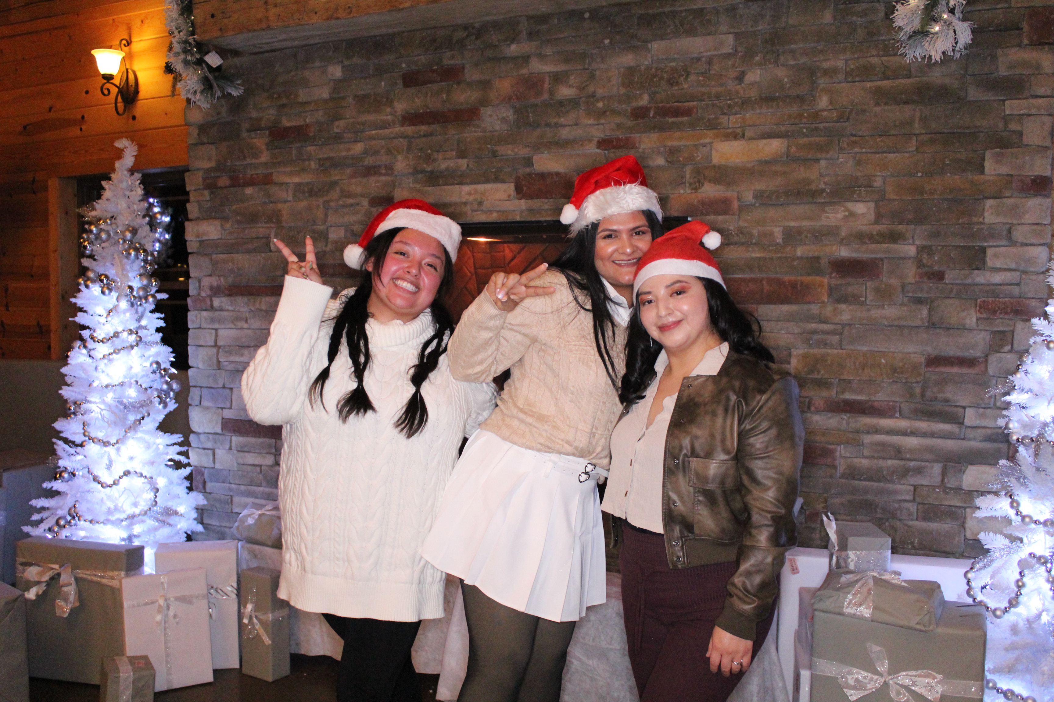 Lahlouh Holiday Party | View more photos from the event at gallery.photoboothcincy.com/u/PhotoBoothCincy/Lahlouh-Holiday-Party-0