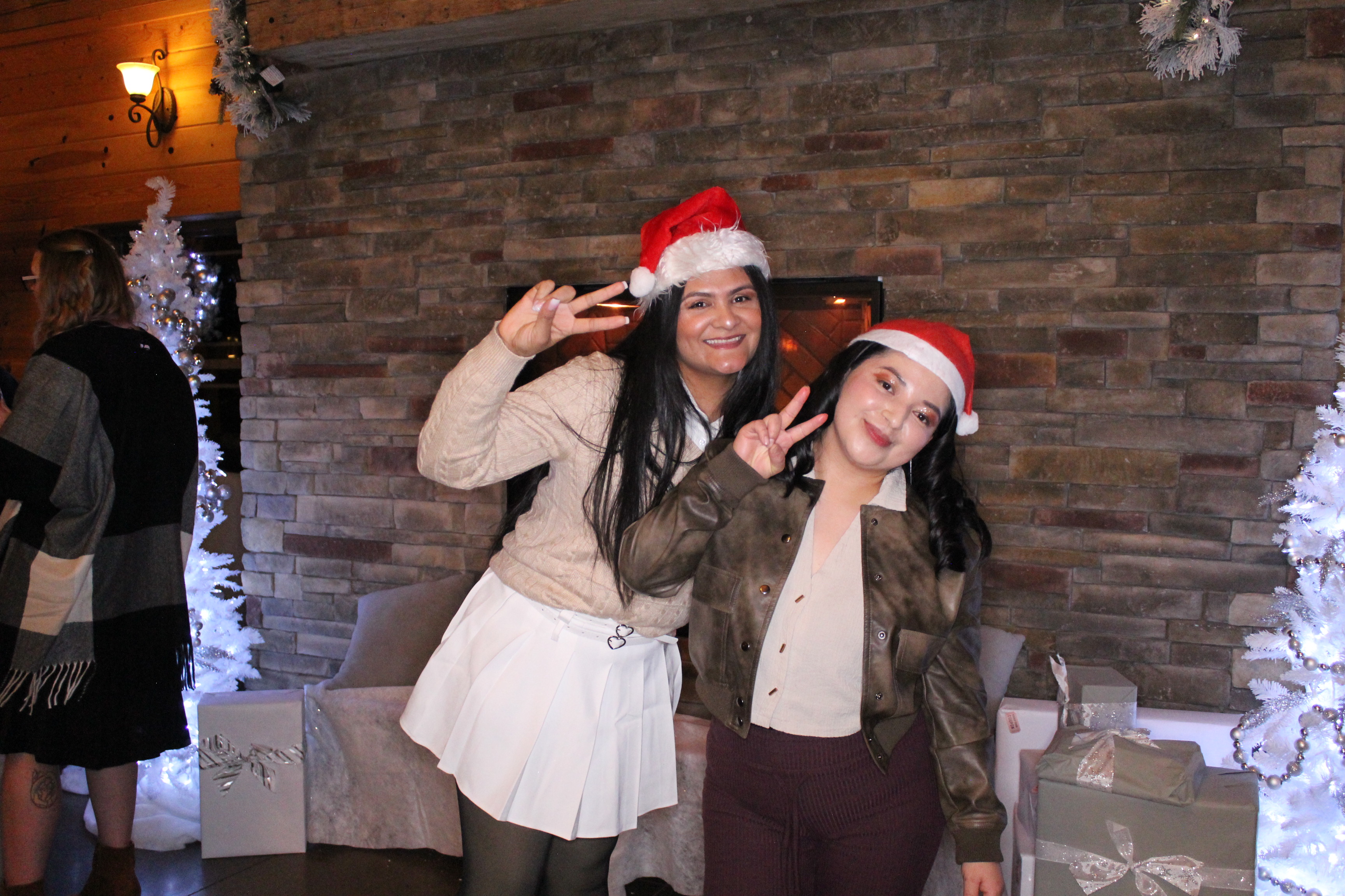 Lahlouh Holiday Party | View more photos from the event at gallery.photoboothcincy.com/u/PhotoBoothCincy/Lahlouh-Holiday-Party-0