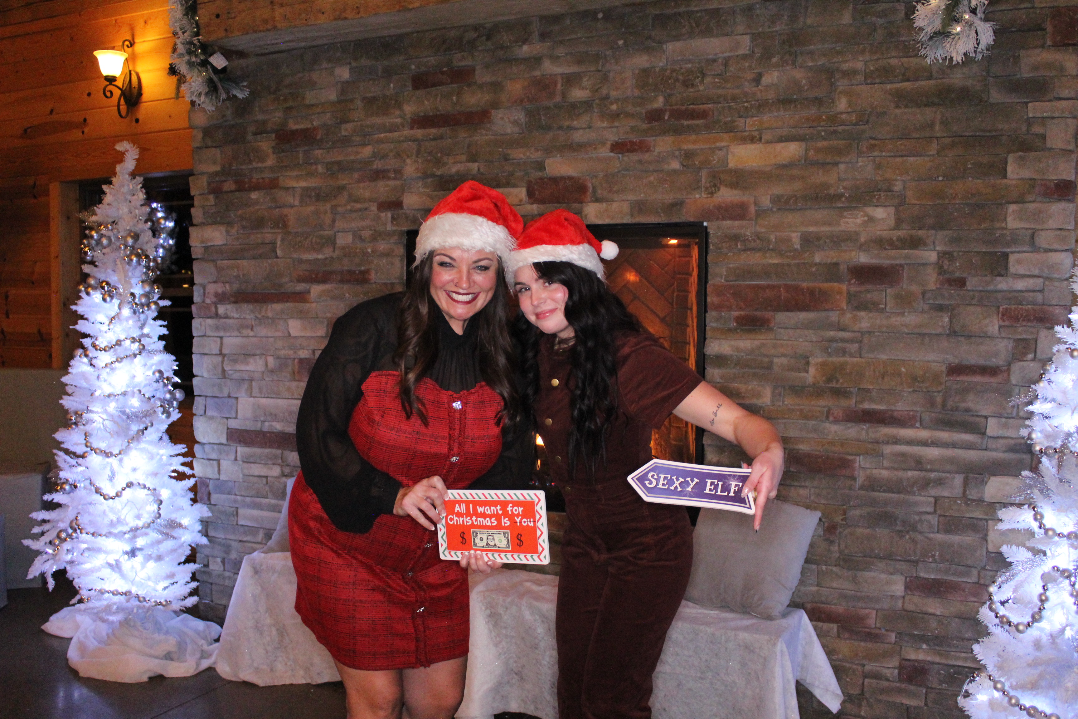 Lahlouh Holiday Party | View more photos from the event at gallery.photoboothcincy.com/u/PhotoBoothCincy/Lahlouh-Holiday-Party-0