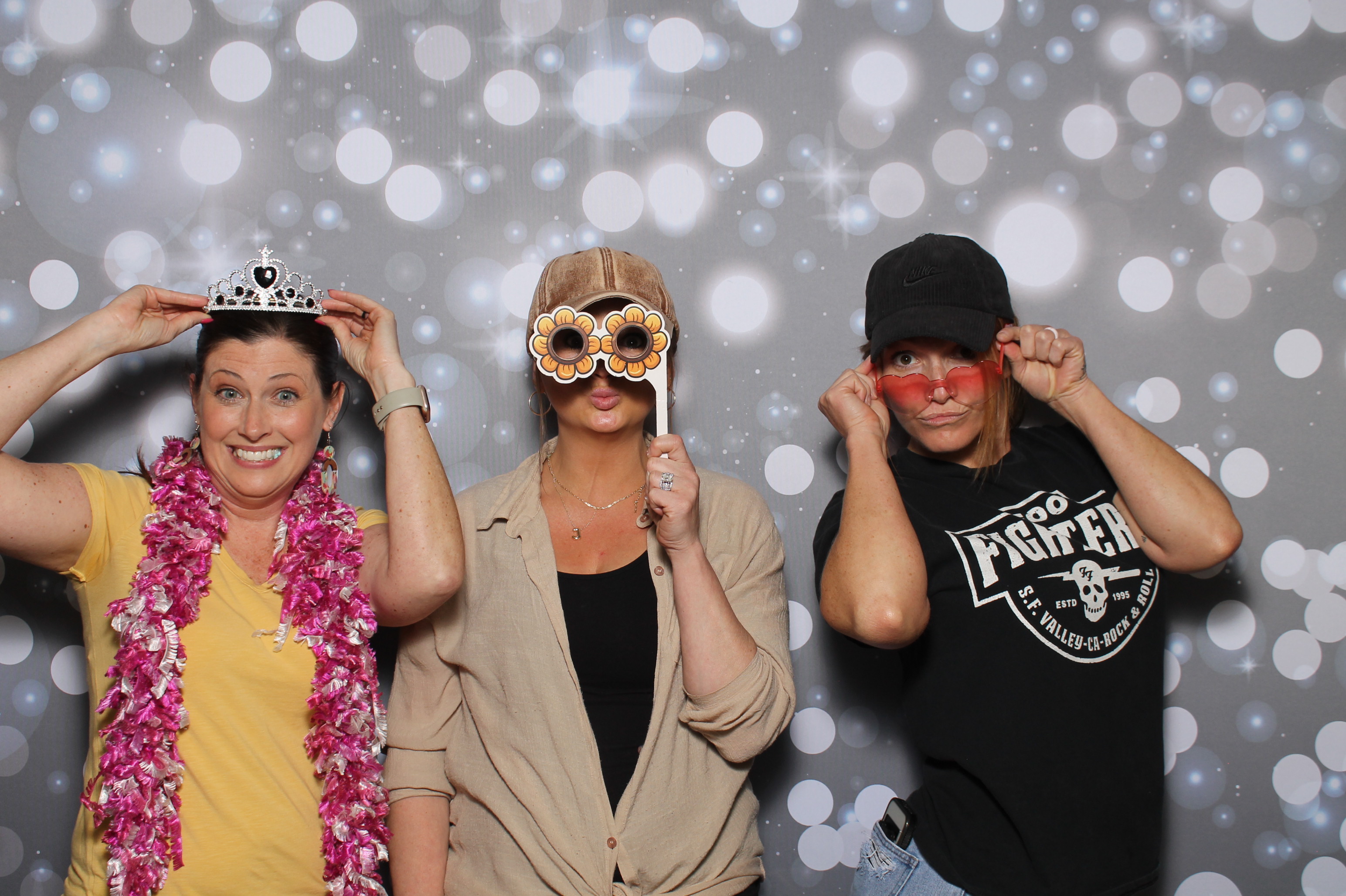 Langbranch Class of 2025 | View more photos from the event at gallery.photoboothcincy.com/u/PhotoBoothCincy/Langbranch-Class-of-2025