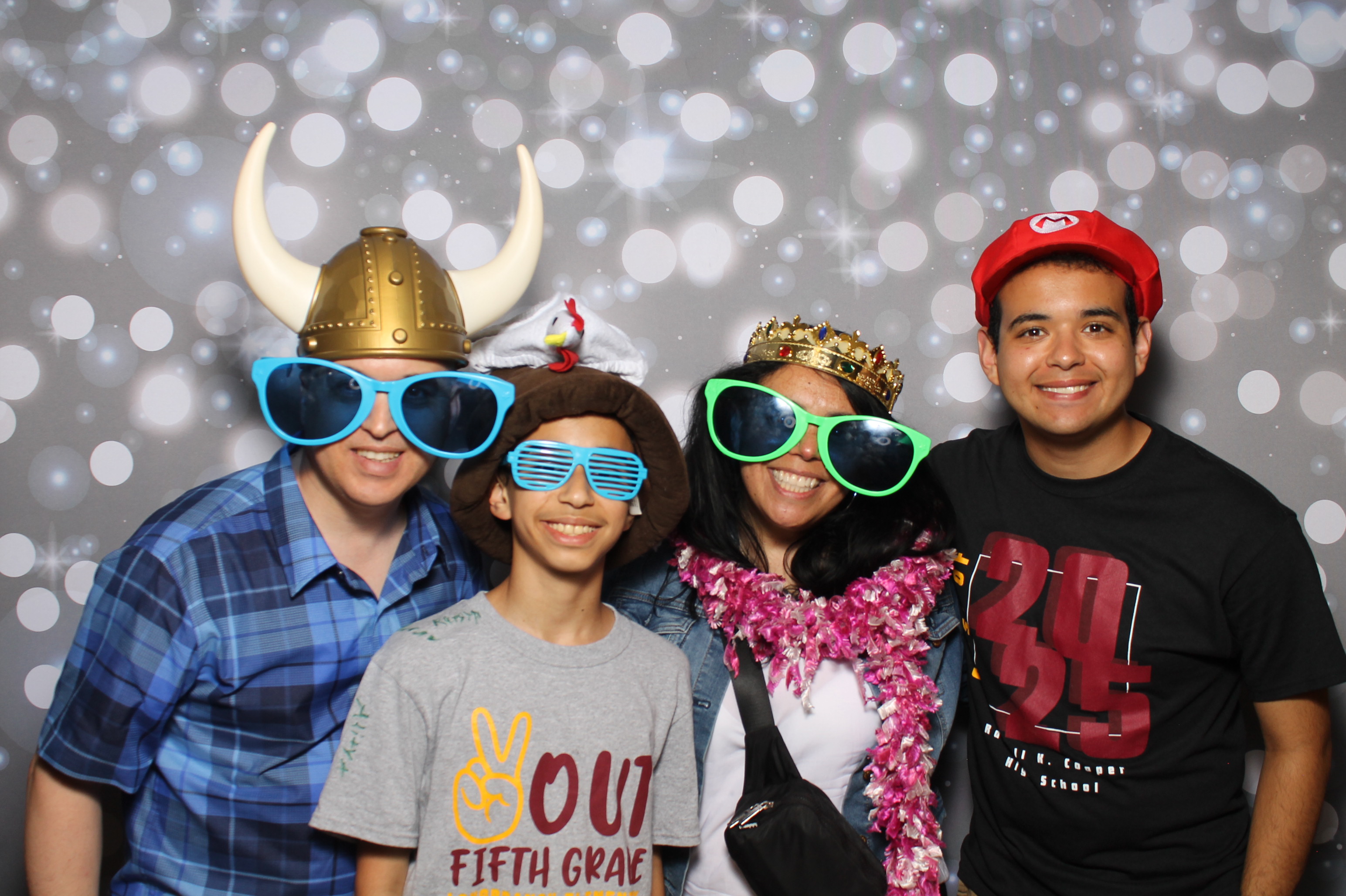 Langbranch Class of 2025 | View more photos from the event at gallery.photoboothcincy.com/u/PhotoBoothCincy/Langbranch-Class-of-2025