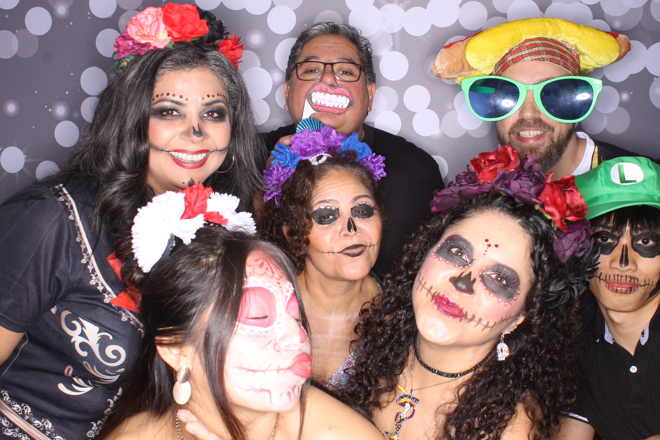 Latino night 2025 | View more photos from the event at gallery.photoboothcincy.com/u/PhotoBoothCincy/Latino-night-2025
