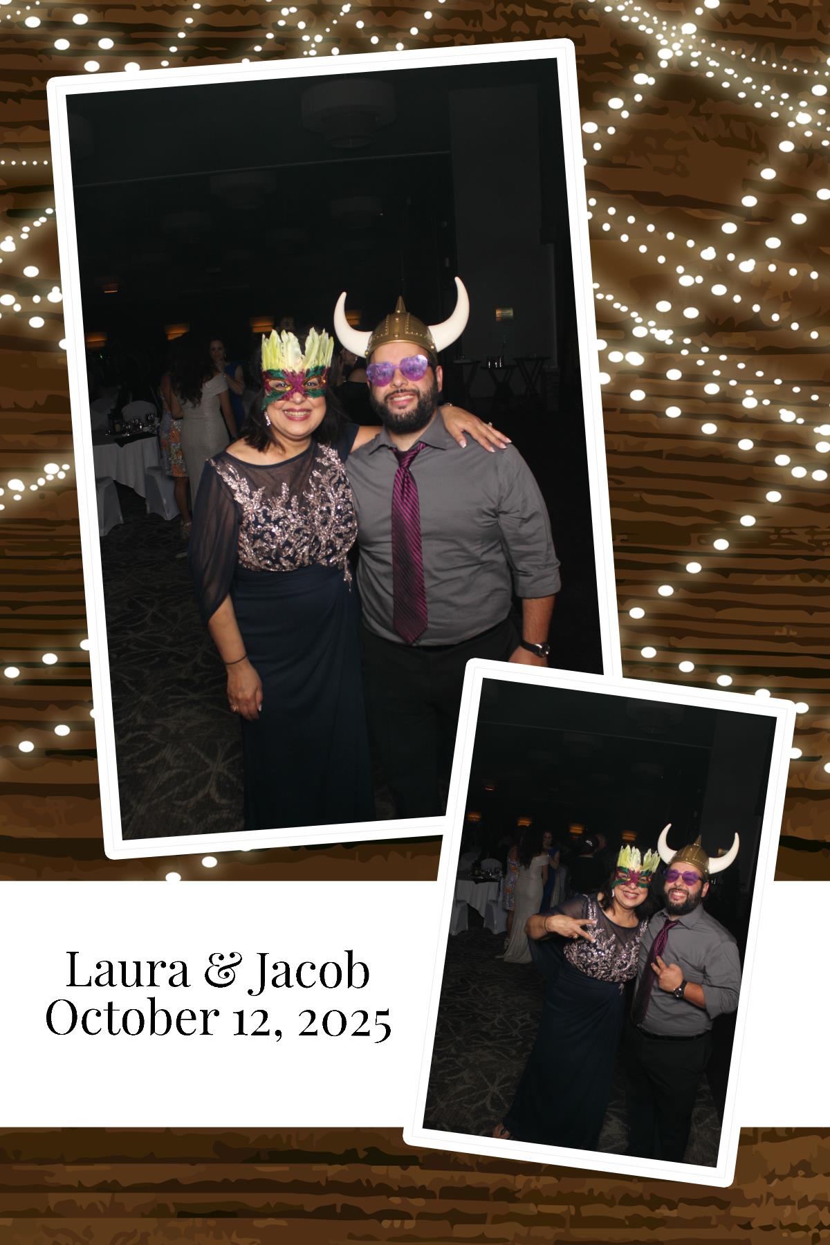 Laura & Jacob | View more photos from the event at gallery.photoboothcincy.com/u/PhotoBoothCincy/Laura-Jacob
