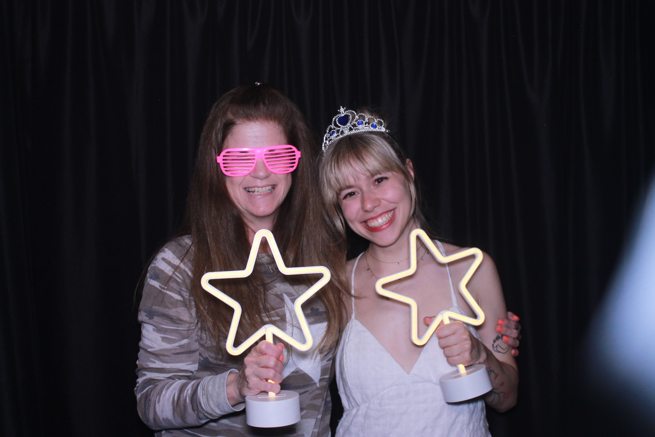 Laura's Grad Party | View more photos from the event at gallery.photoboothcincy.com/u/PhotoBoothCincy/Lauras-Grad-Party