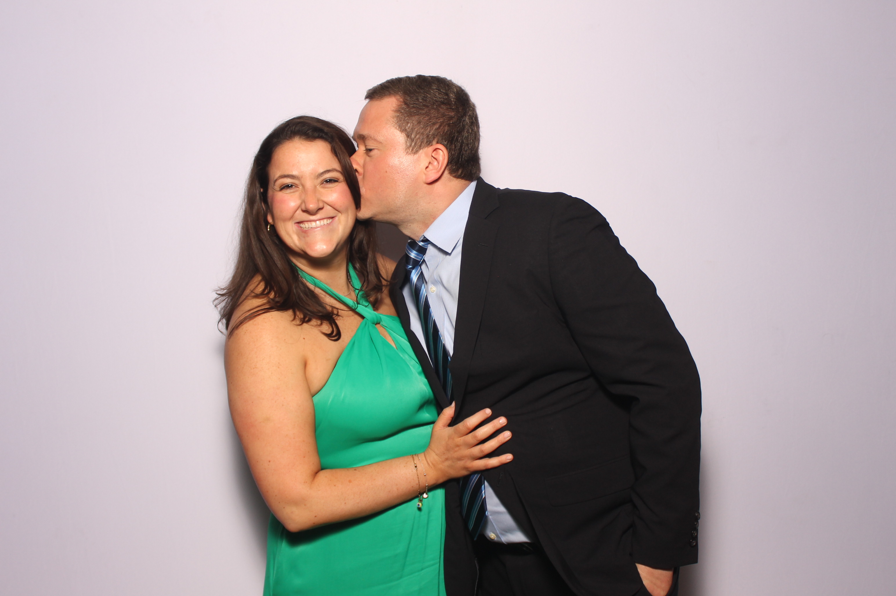 Lauren & Patrick | View more photos from the event at gallery.photoboothcincy.com/u/PhotoBoothCincy/Lauren-Patrick