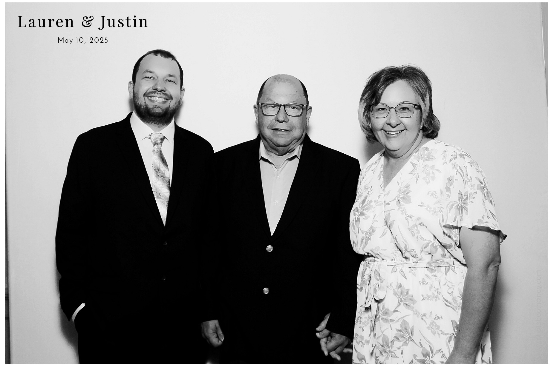 Lauren Williams Reception | View more photos from the event at gallery.photoboothcincy.com/u/PhotoBoothCincy/Lauren-Williams-Reception