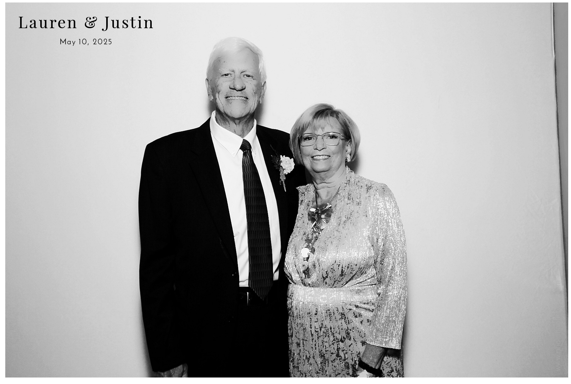 Lauren Williams Reception | View more photos from the event at gallery.photoboothcincy.com/u/PhotoBoothCincy/Lauren-Williams-Reception