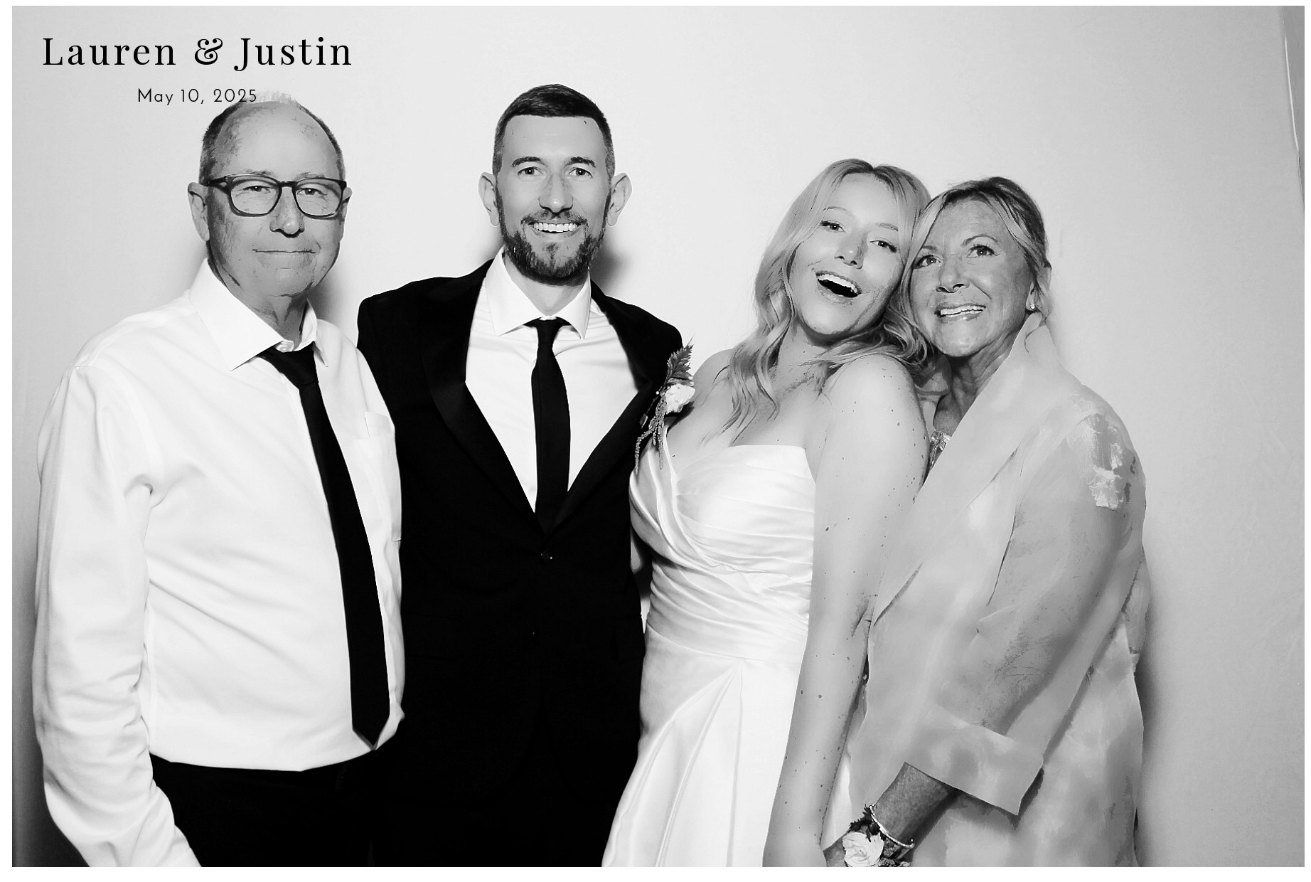 Lauren Williams Reception | View more photos from the event at gallery.photoboothcincy.com/u/PhotoBoothCincy/Lauren-Williams-Reception
