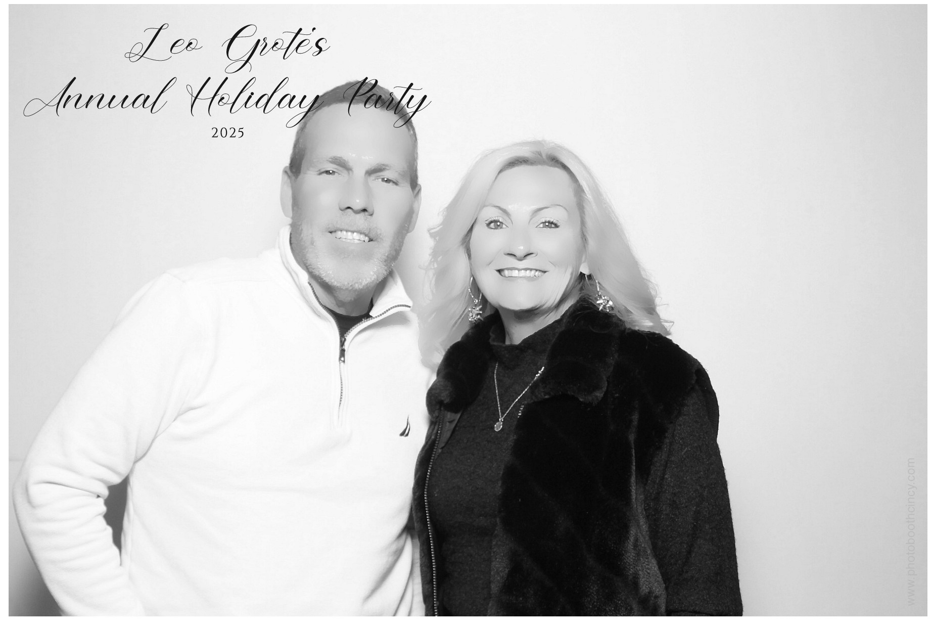 Leo Grote LPA Christmas Party | View more photos from the event at gallery.photoboothcincy.com/u/PhotoBoothCincy/Leo-Grote-LPA-Christmas-Party