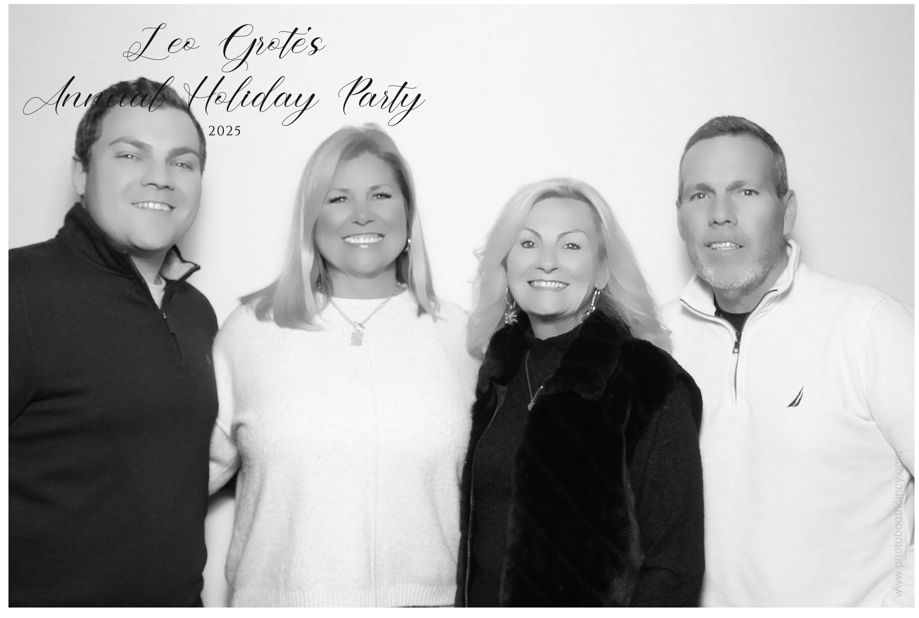 Leo Grote LPA Christmas Party | View more photos from the event at gallery.photoboothcincy.com/u/PhotoBoothCincy/Leo-Grote-LPA-Christmas-Party
