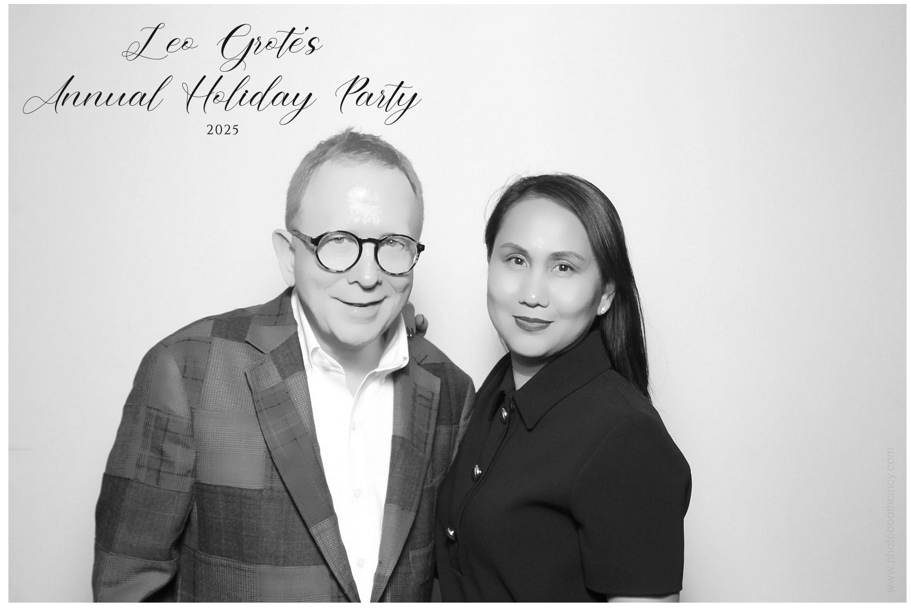 Leo Grote LPA Christmas Party | View more photos from the event at gallery.photoboothcincy.com/u/PhotoBoothCincy/Leo-Grote-LPA-Christmas-Party