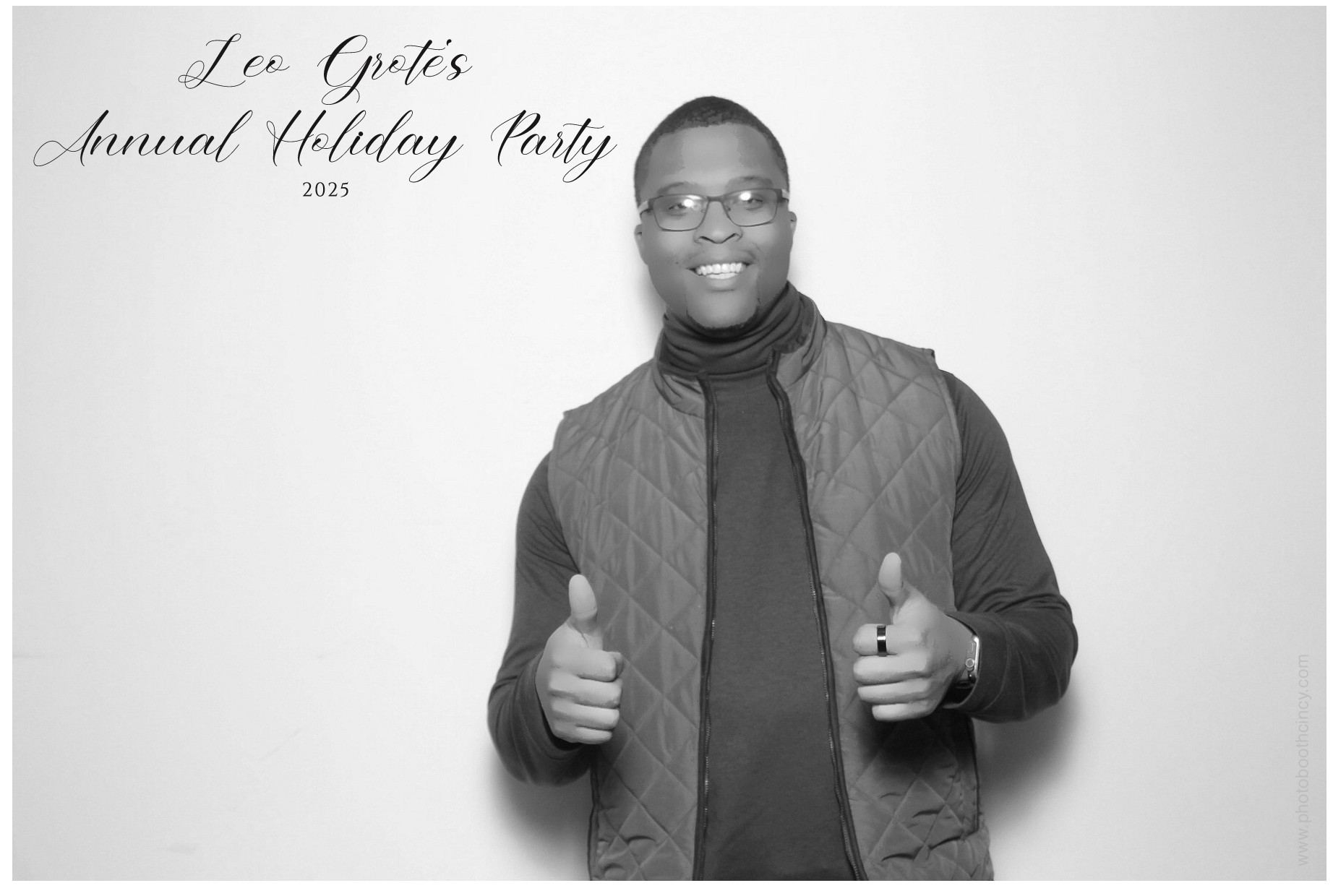 Leo Grote LPA Christmas Party | View more photos from the event at gallery.photoboothcincy.com/u/PhotoBoothCincy/Leo-Grote-LPA-Christmas-Party