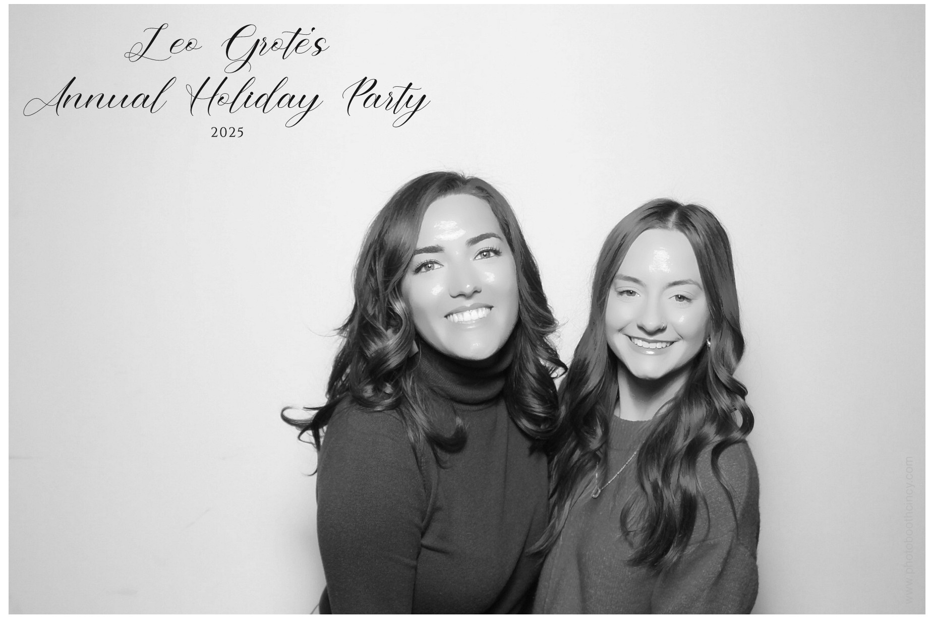 Leo Grote LPA Christmas Party | View more photos from the event at gallery.photoboothcincy.com/u/PhotoBoothCincy/Leo-Grote-LPA-Christmas-Party