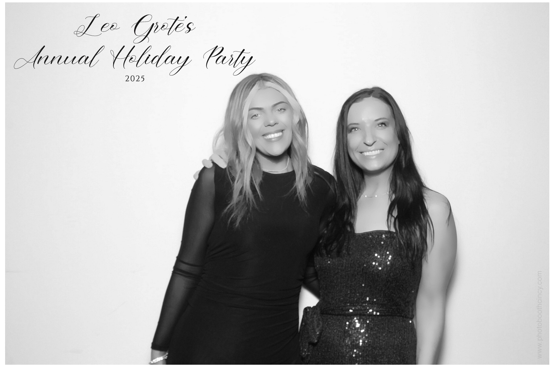Leo Grote LPA Christmas Party | View more photos from the event at gallery.photoboothcincy.com/u/PhotoBoothCincy/Leo-Grote-LPA-Christmas-Party