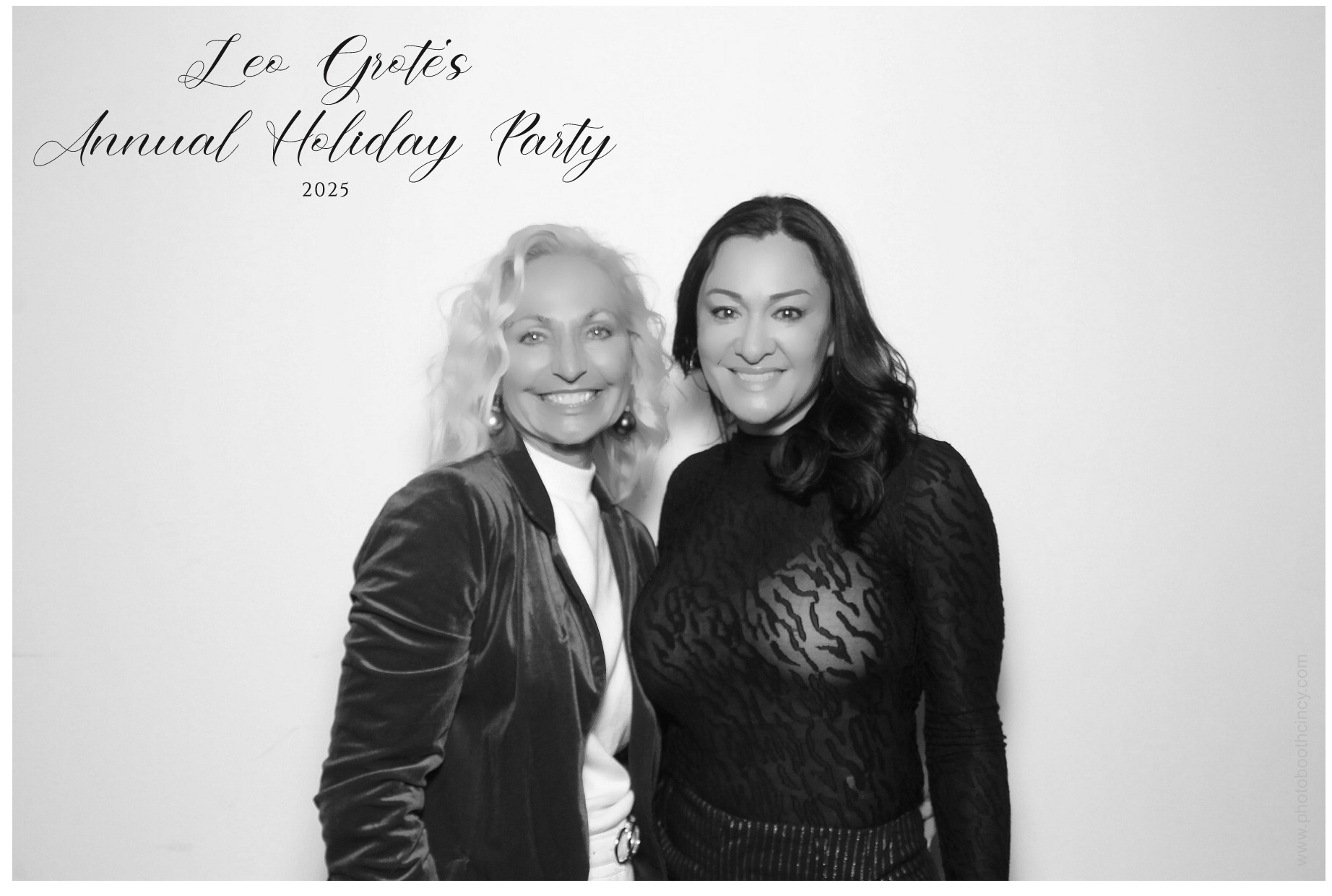 Leo Grote LPA Christmas Party | View more photos from the event at gallery.photoboothcincy.com/u/PhotoBoothCincy/Leo-Grote-LPA-Christmas-Party