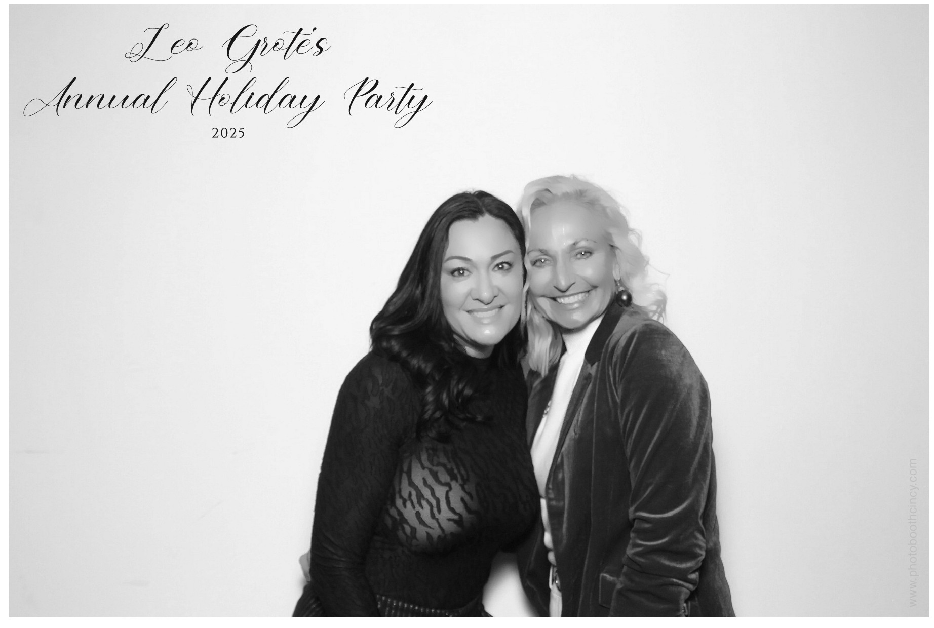 Leo Grote LPA Christmas Party | View more photos from the event at gallery.photoboothcincy.com/u/PhotoBoothCincy/Leo-Grote-LPA-Christmas-Party