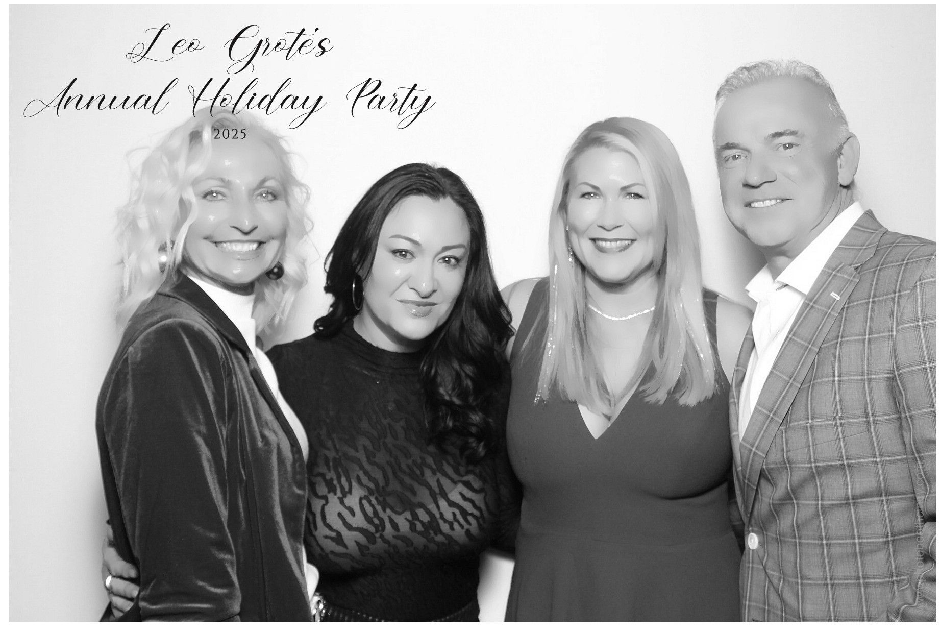 Leo Grote LPA Christmas Party | View more photos from the event at gallery.photoboothcincy.com/u/PhotoBoothCincy/Leo-Grote-LPA-Christmas-Party