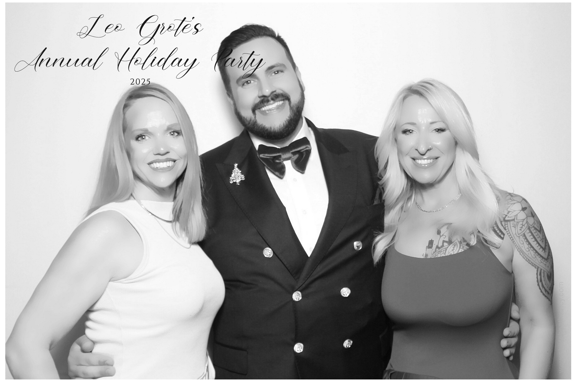 Leo Grote LPA Christmas Party | View more photos from the event at gallery.photoboothcincy.com/u/PhotoBoothCincy/Leo-Grote-LPA-Christmas-Party