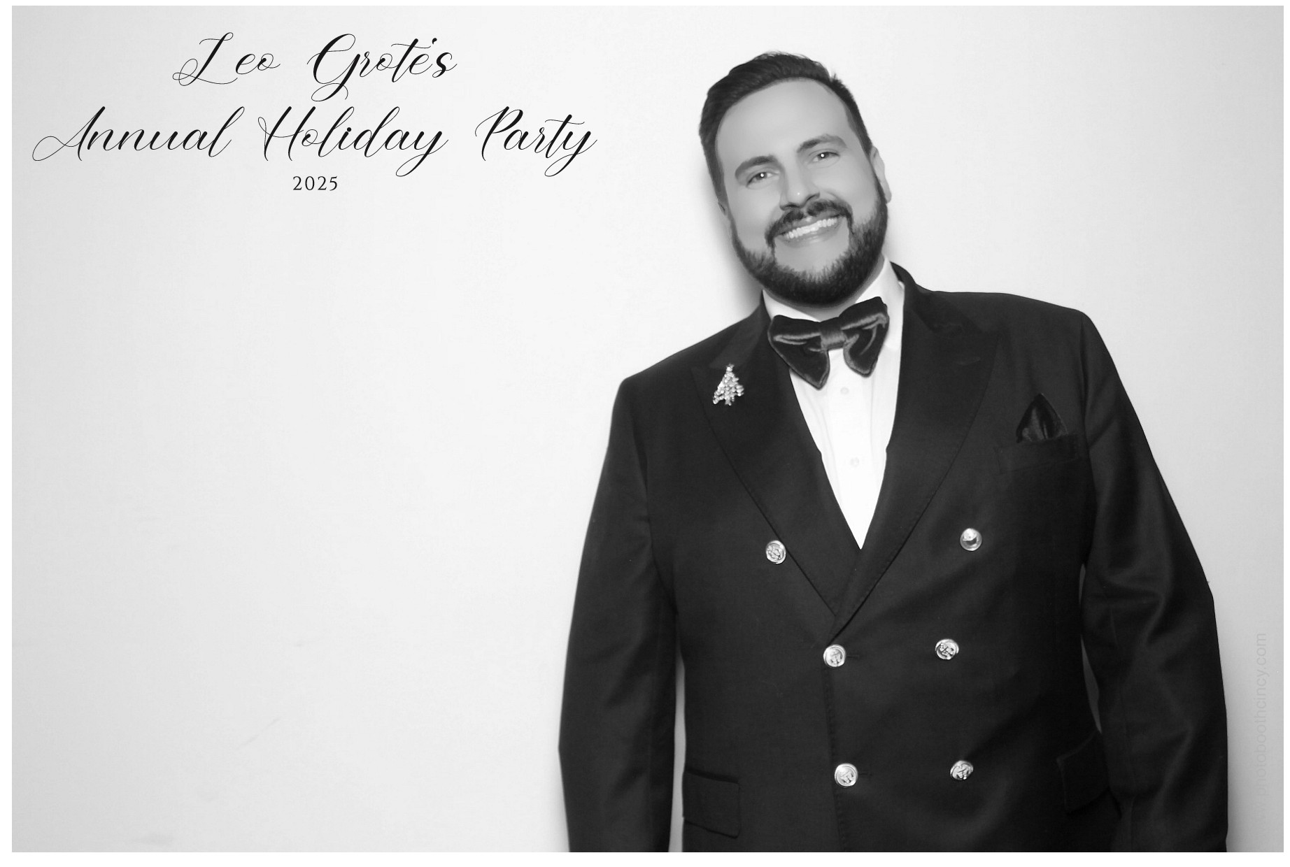 Leo Grote LPA Christmas Party | View more photos from the event at gallery.photoboothcincy.com/u/PhotoBoothCincy/Leo-Grote-LPA-Christmas-Party
