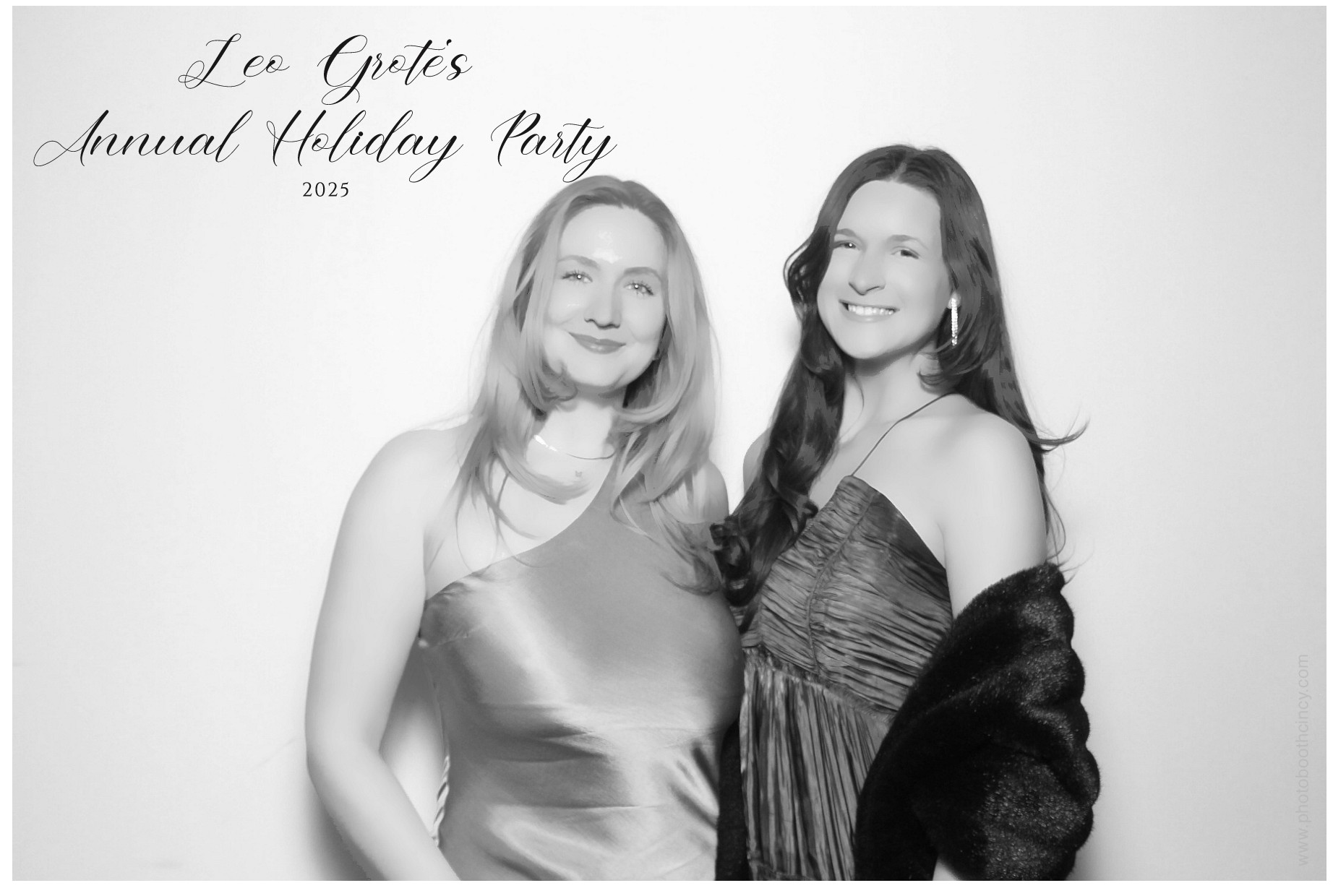 Leo Grote LPA Christmas Party | View more photos from the event at gallery.photoboothcincy.com/u/PhotoBoothCincy/Leo-Grote-LPA-Christmas-Party