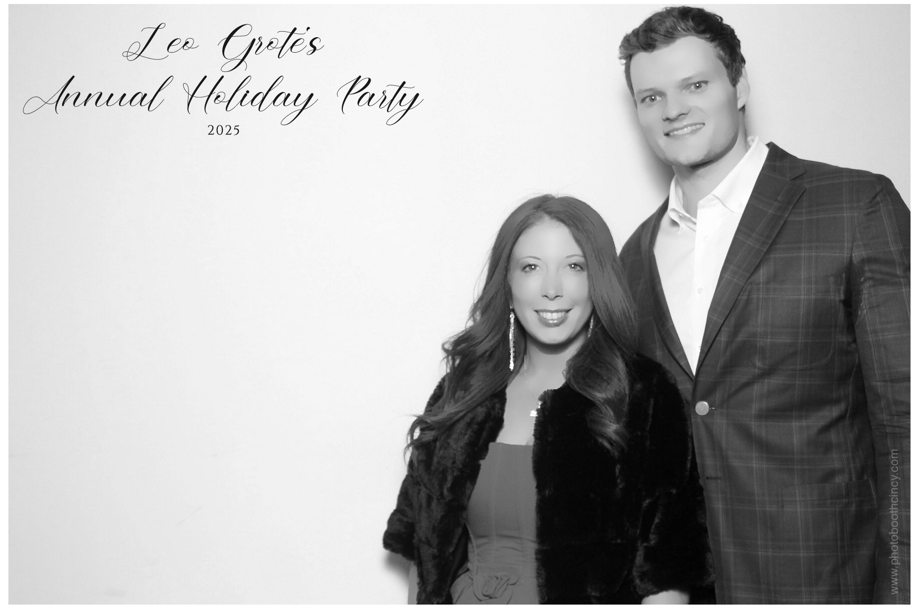 Leo Grote LPA Christmas Party | View more photos from the event at gallery.photoboothcincy.com/u/PhotoBoothCincy/Leo-Grote-LPA-Christmas-Party