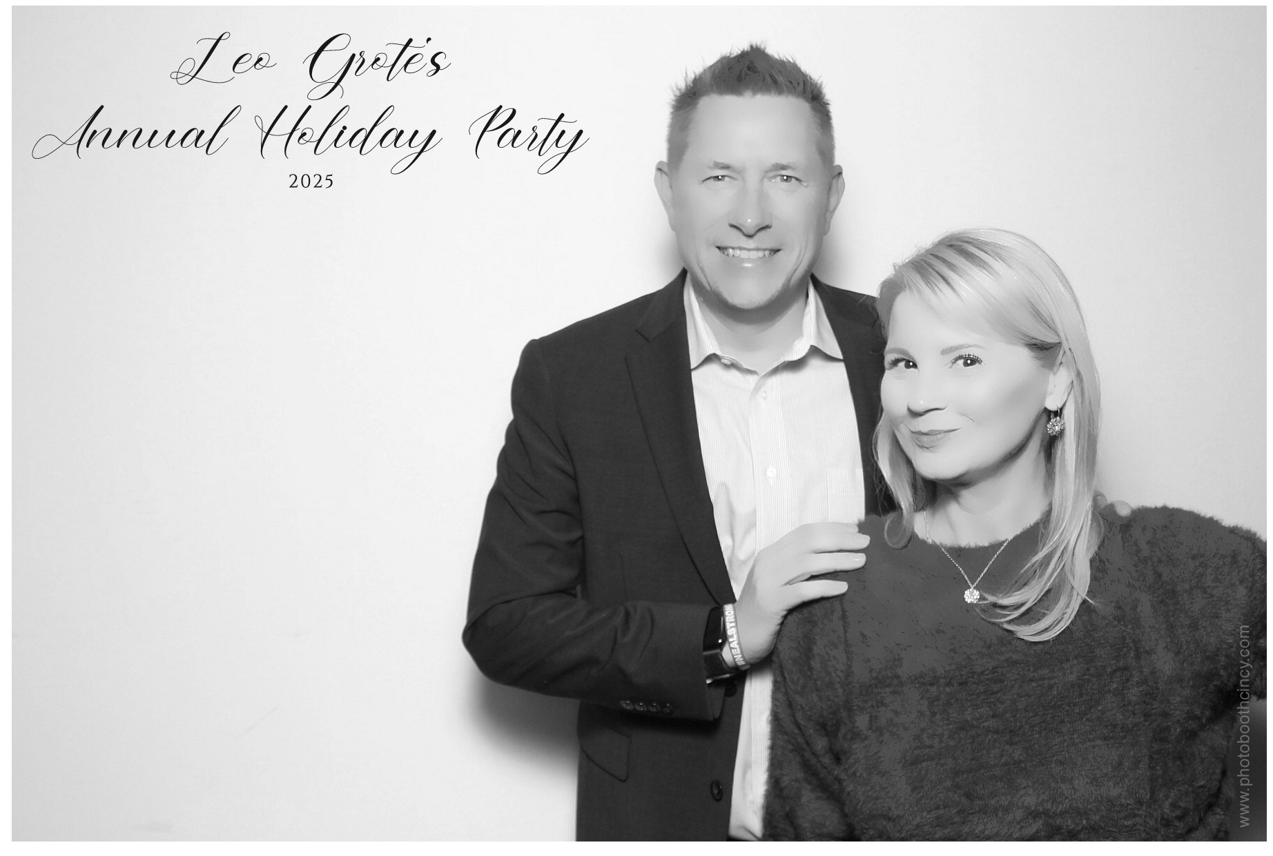 Leo Grote LPA Christmas Party | View more photos from the event at gallery.photoboothcincy.com/u/PhotoBoothCincy/Leo-Grote-LPA-Christmas-Party